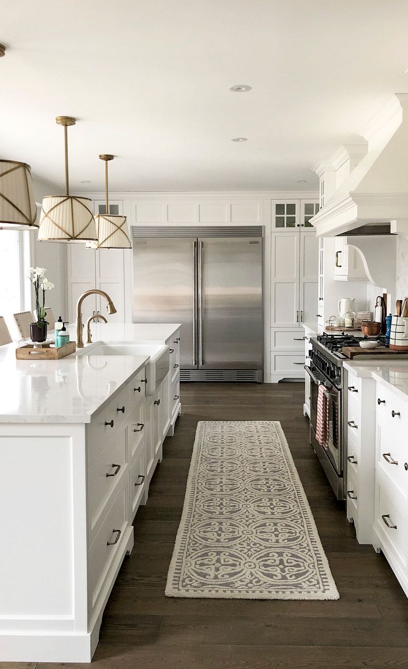 White farmhouse kitchen with Torquay™