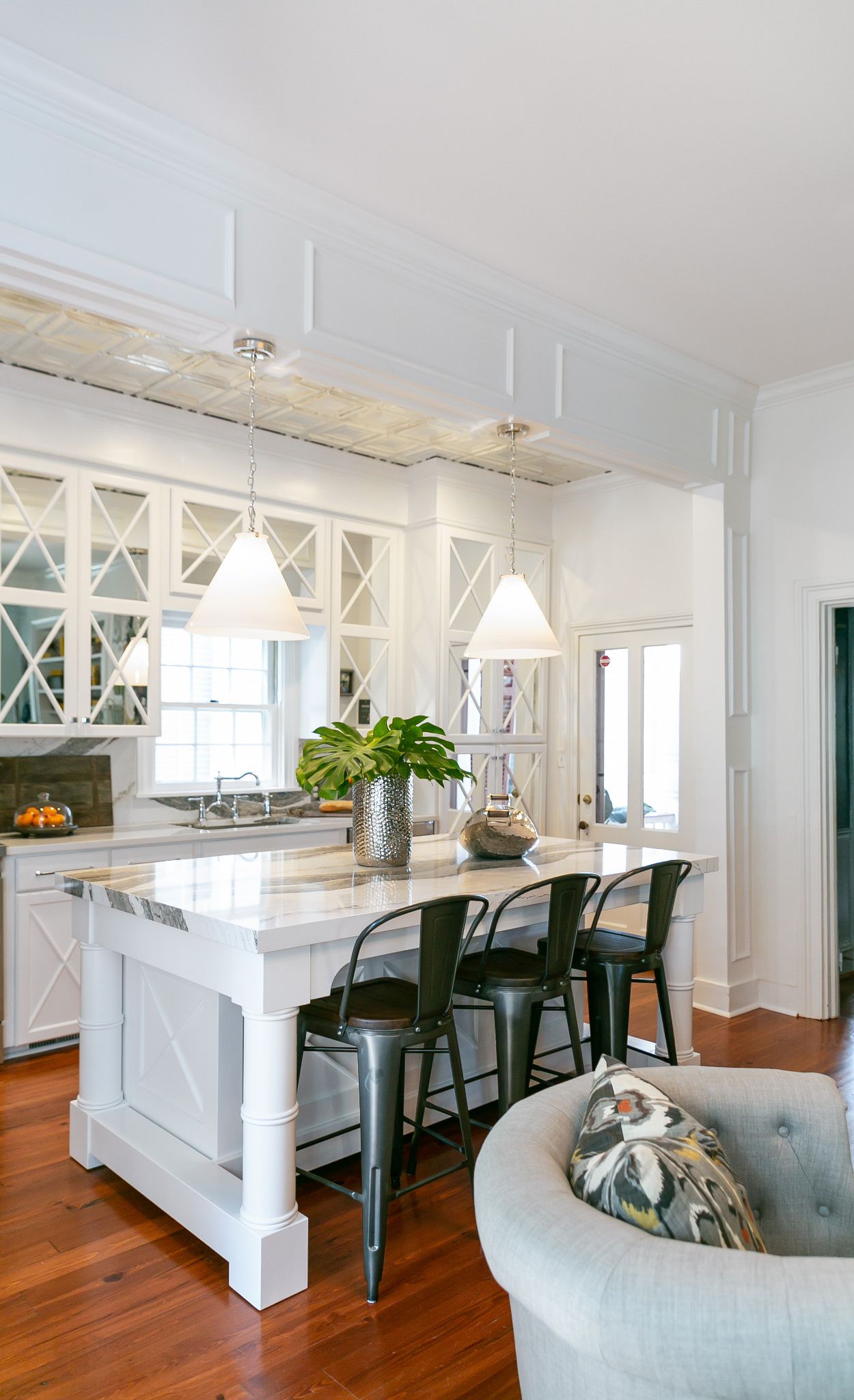 Custom kitchen island with Cambria Skara Brae countertops.