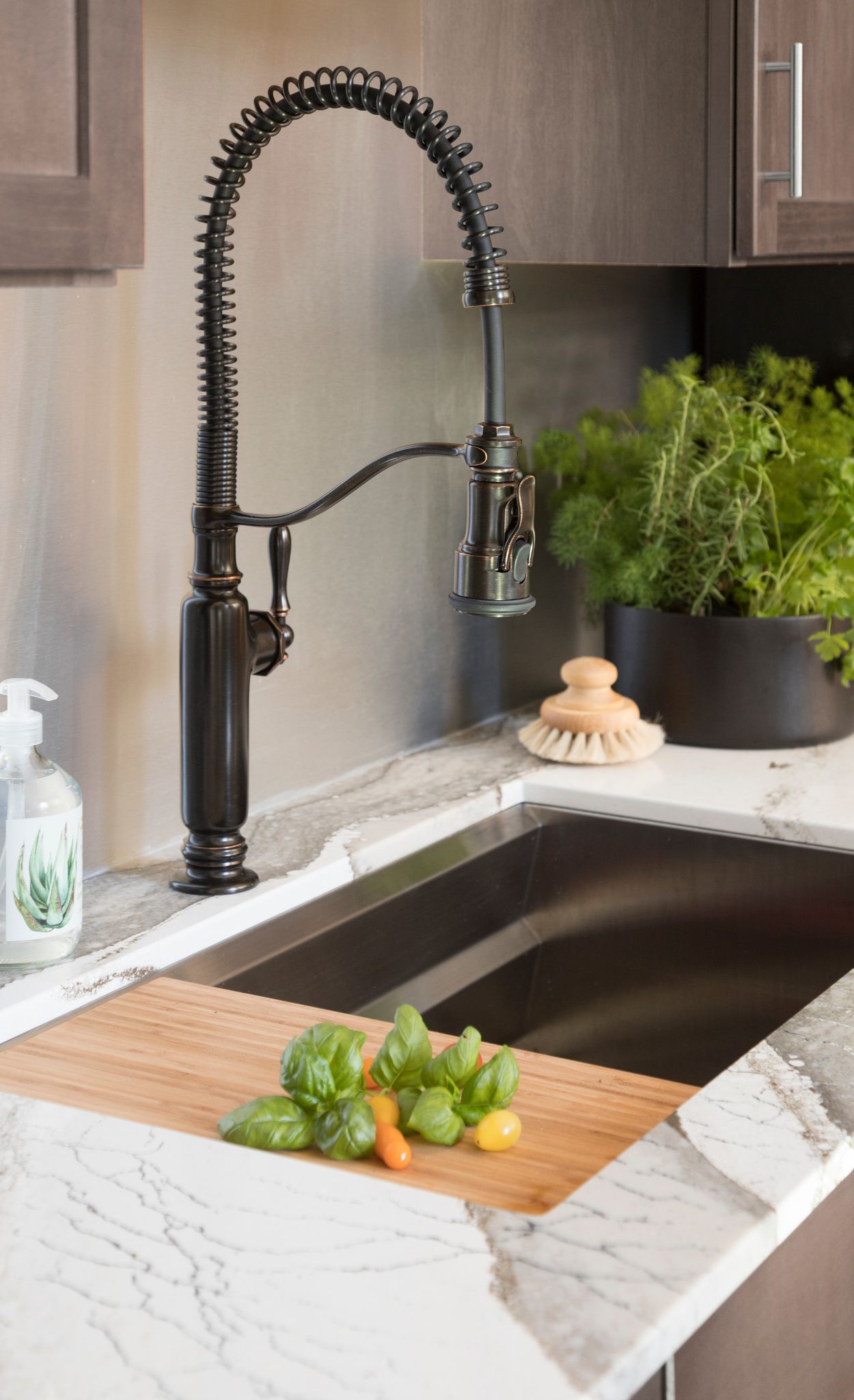 Cambria Skara Brae counterops paired with wood cabinets.