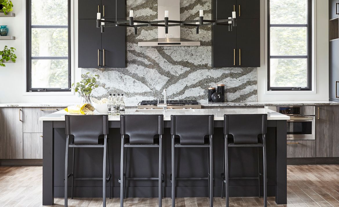 Full wall backsplash in Cambria Galloway.