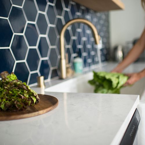 Swanbridge_K_WitAndDelight_051_17.jpg cambria-swanbridge-quartz-countertop-kitchen-sink