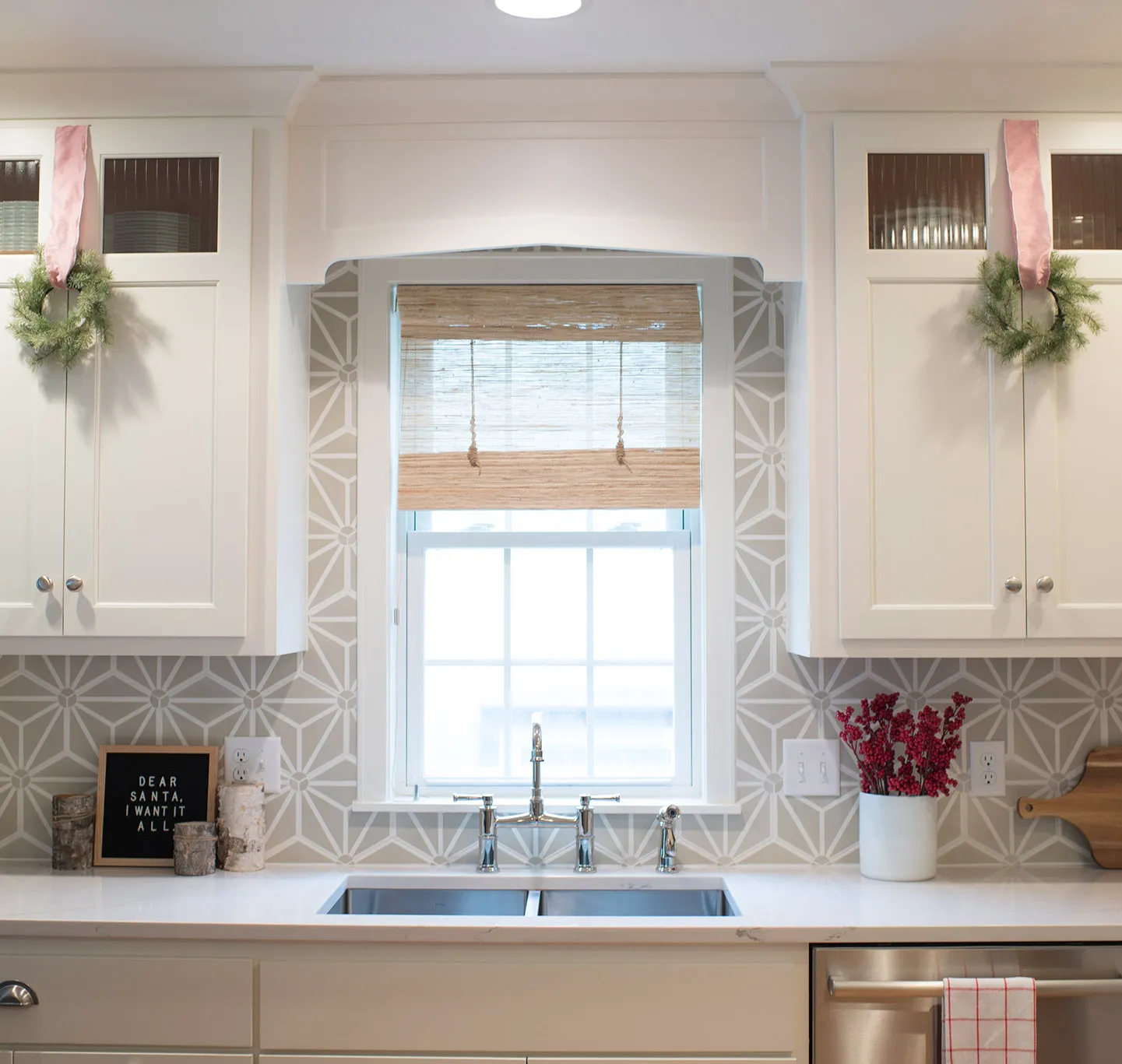 10 Ways to Decorate Your Kitchen for Christmas - Cambria® Quartz ...