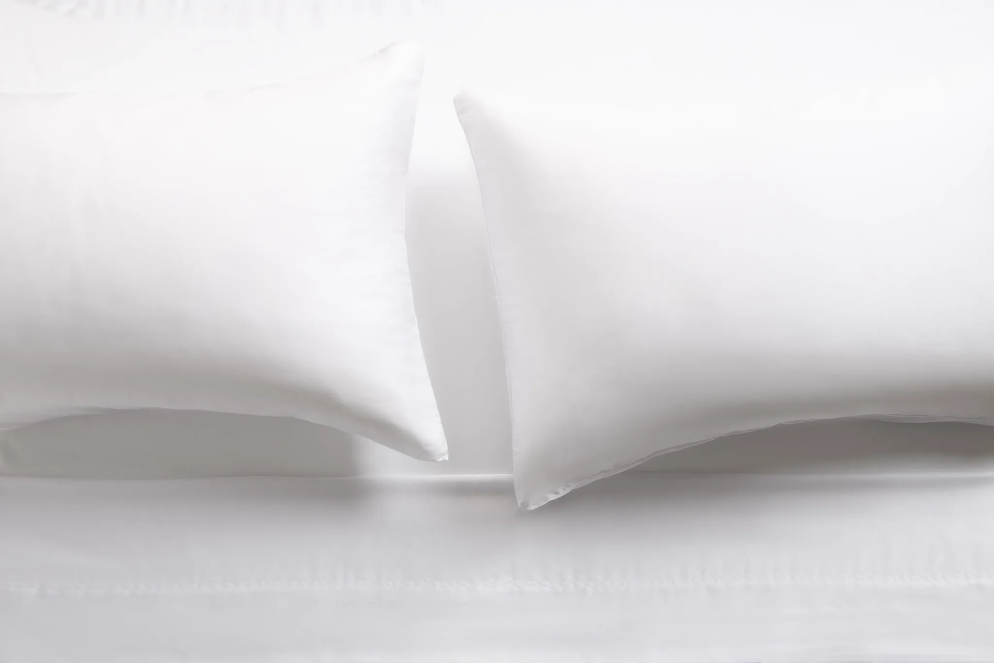 Rest & Renew Tencel White 300 Thread Set Of 2 Pillowcases