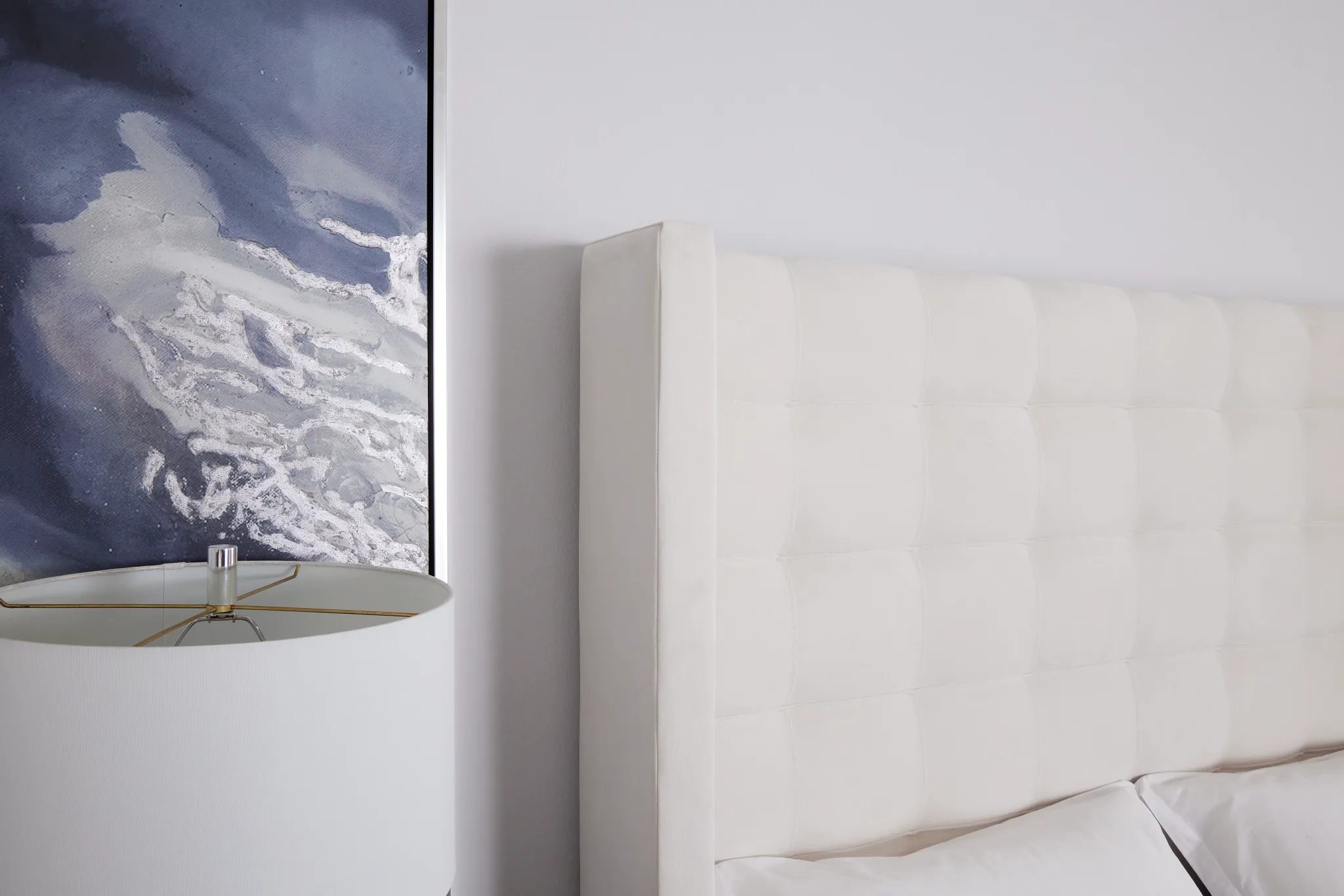 Marco White Uph Platform Bed