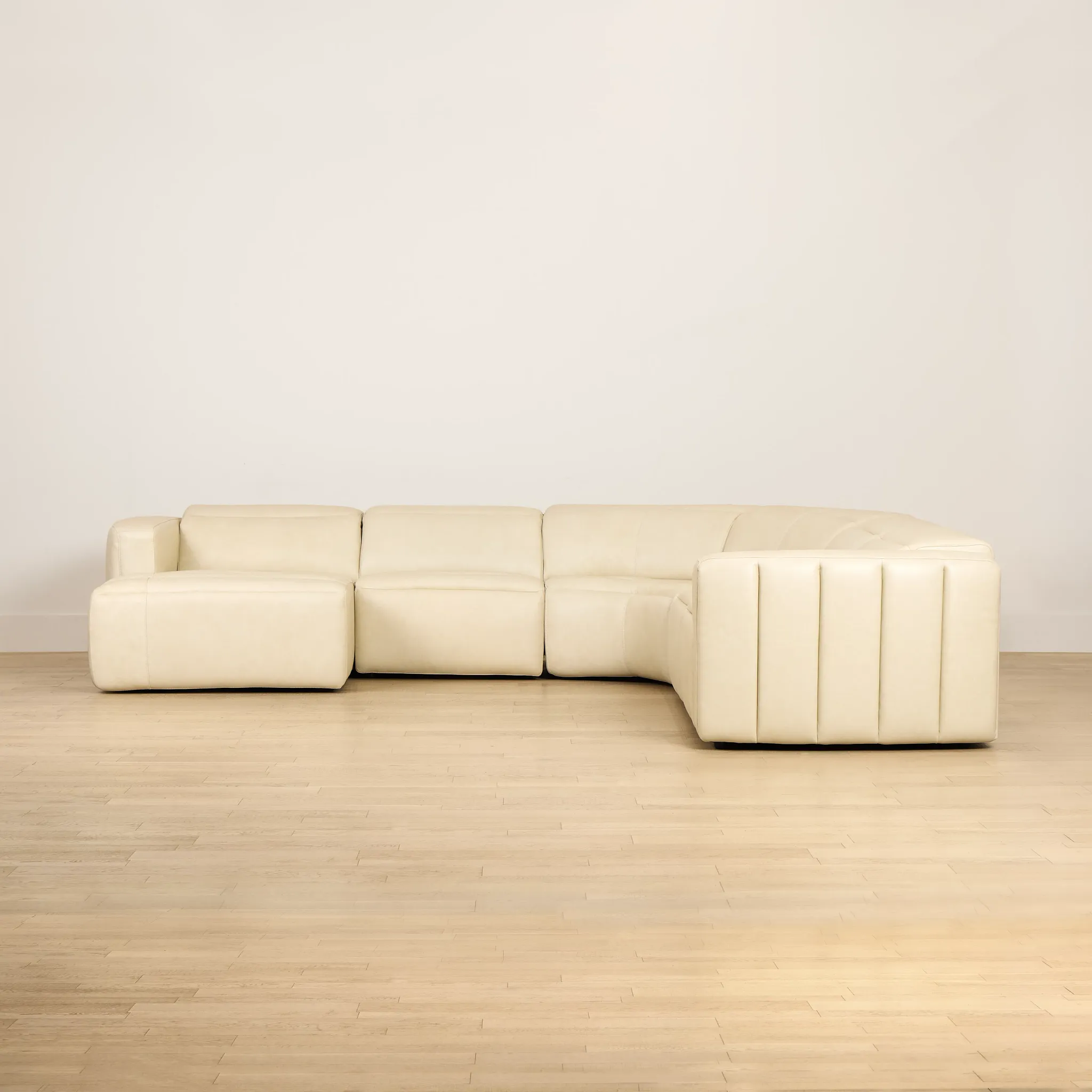 Jace Ivory Lthr/vinyl Small Dual Power Left Chaise Sectional
