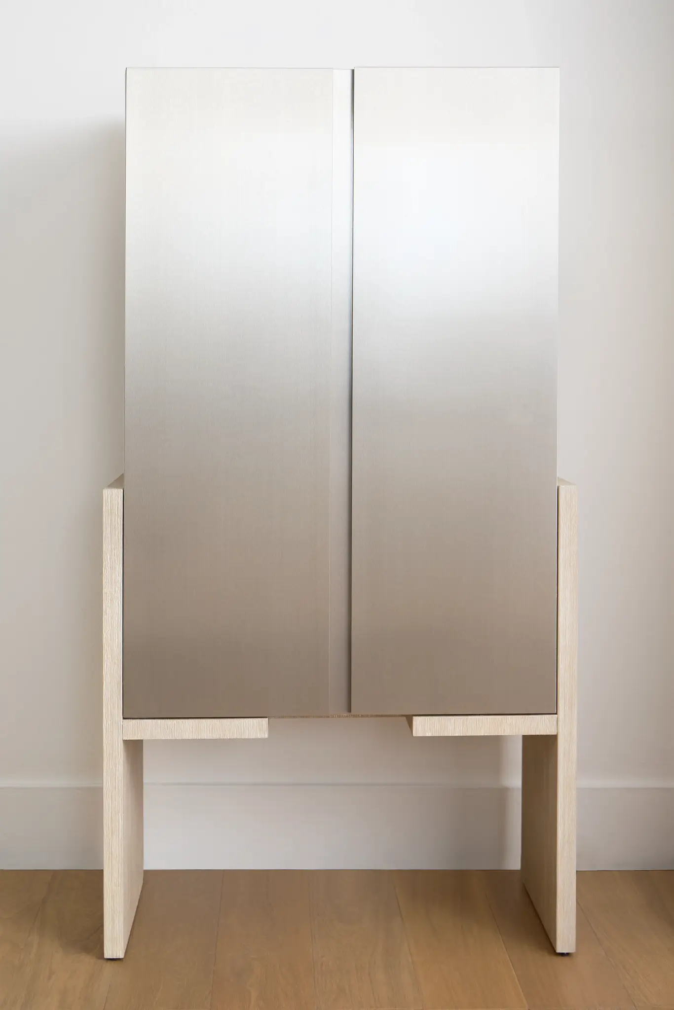 Miramar Silver Bar Cabinet Miramar Silver Bar Cabinet