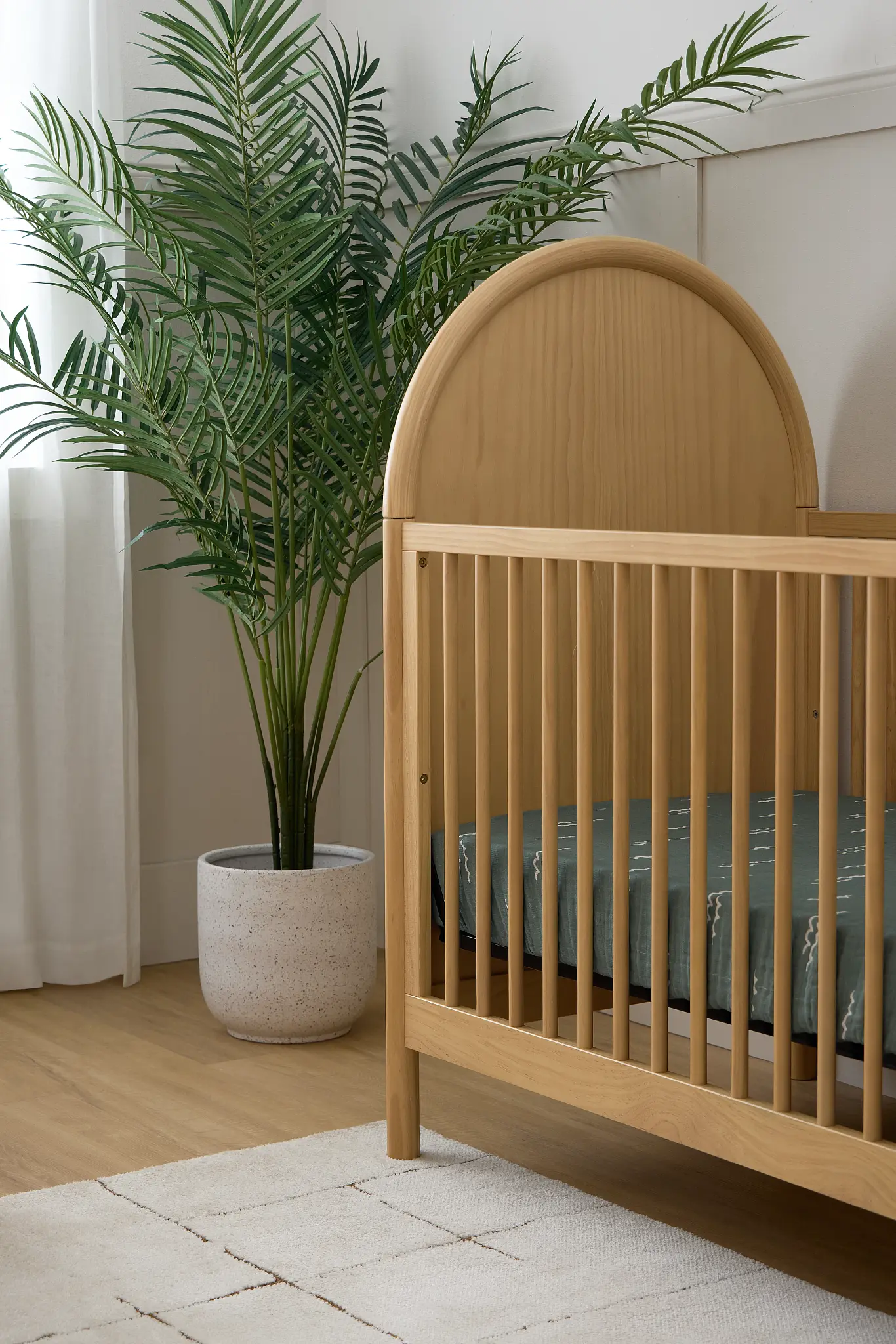 Molly Light Beige 2-in-1 Crib Molly Light Beige 2-in-1 Crib