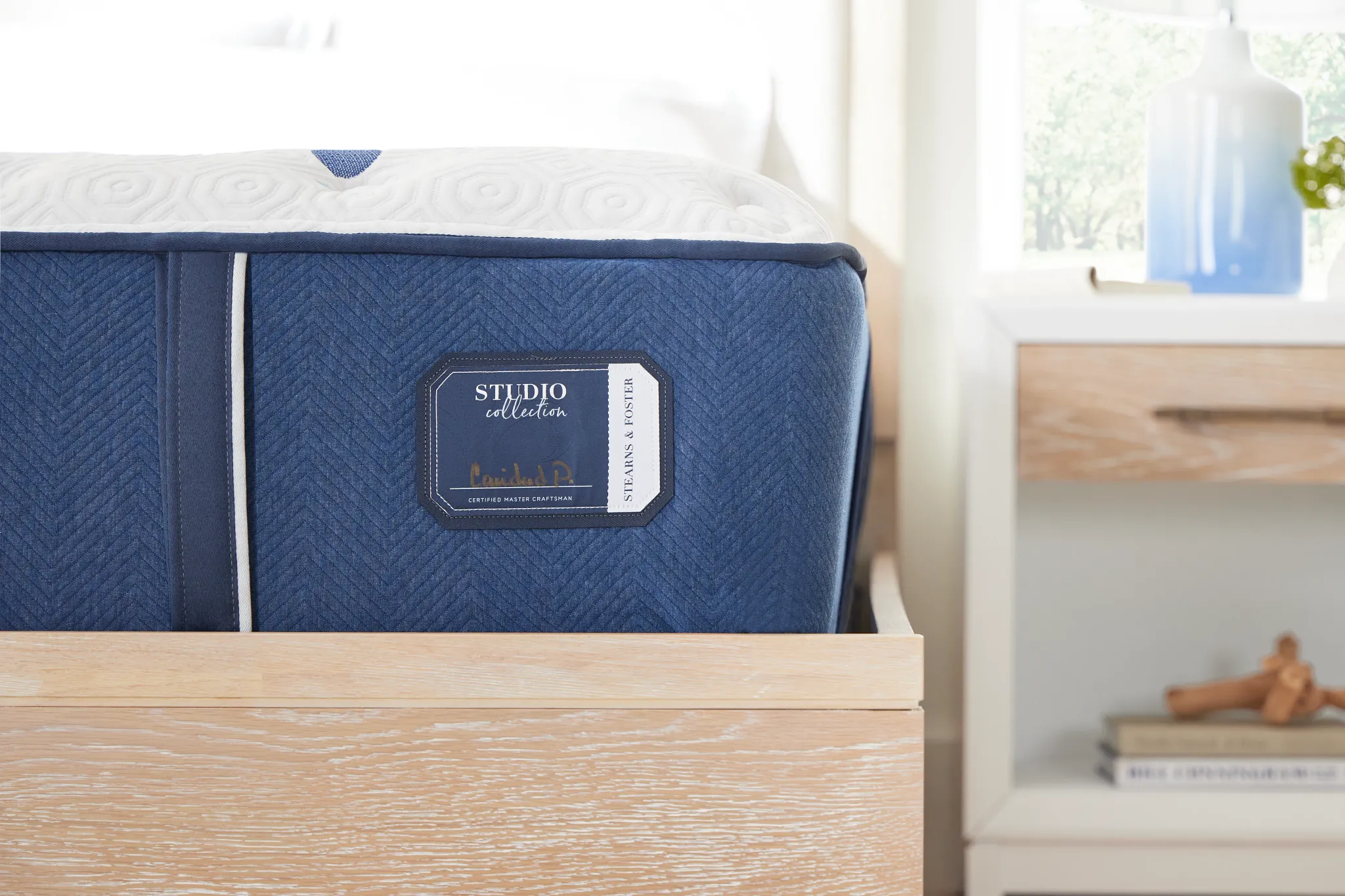 Stearns & Foster Studio 14" Medium Tight Top Mattress