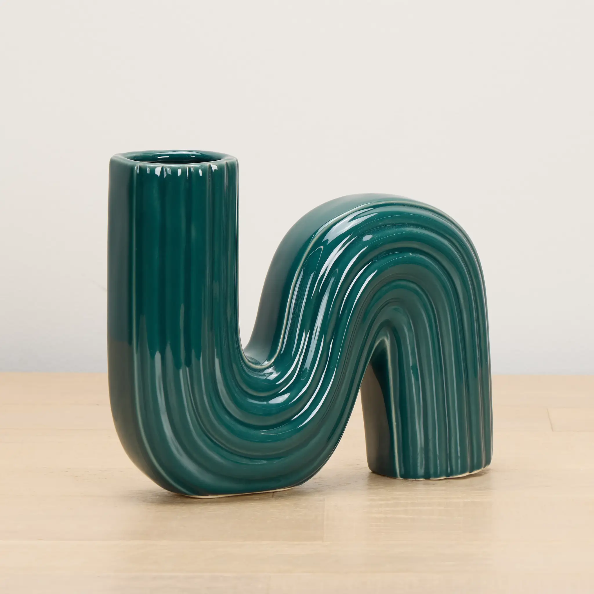 Oxnard Dark Green Ceramic Vase Oxnard Dark Green Ceramic Vase