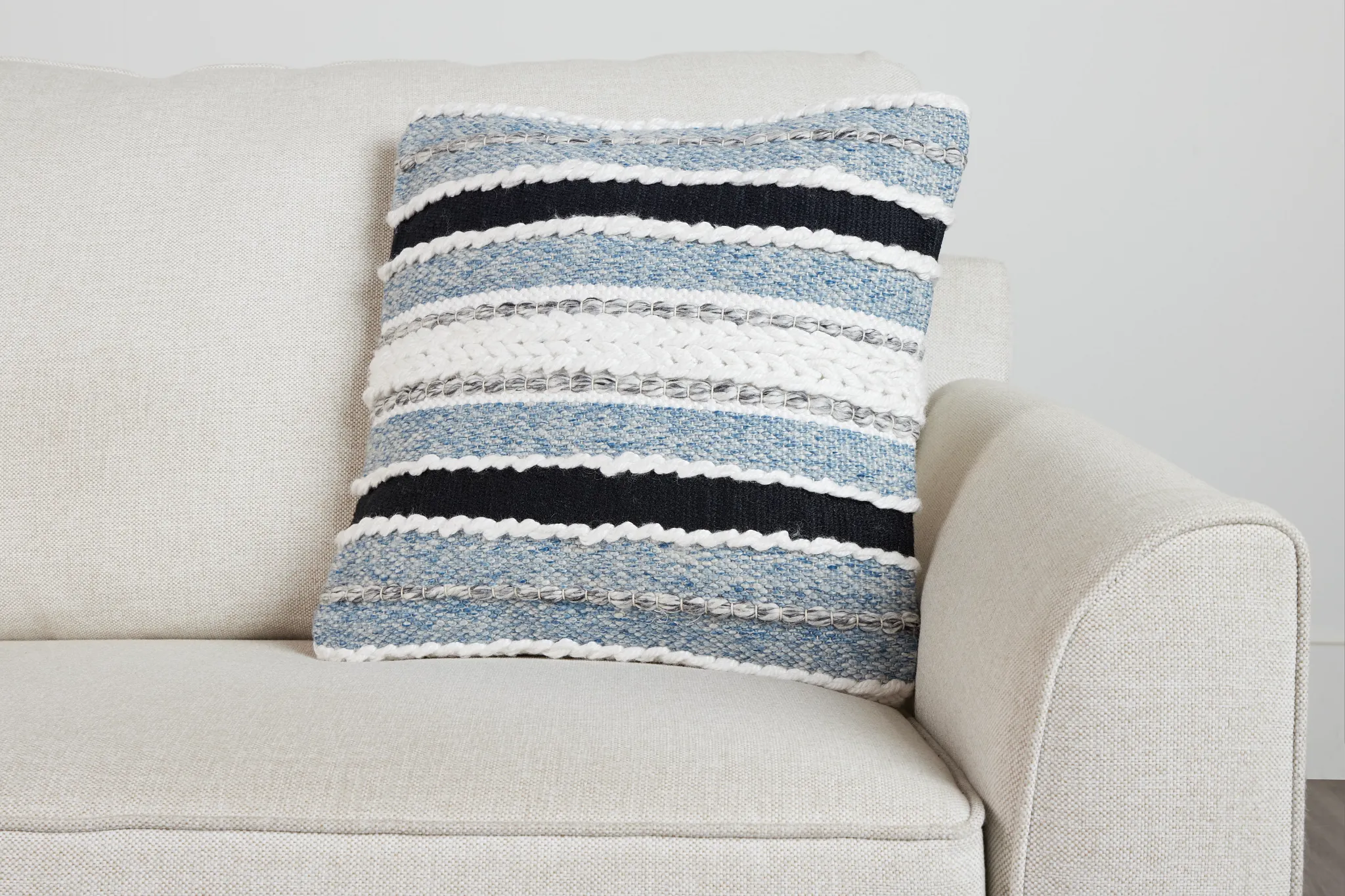 Caelum Blue 18" Accent Pillow