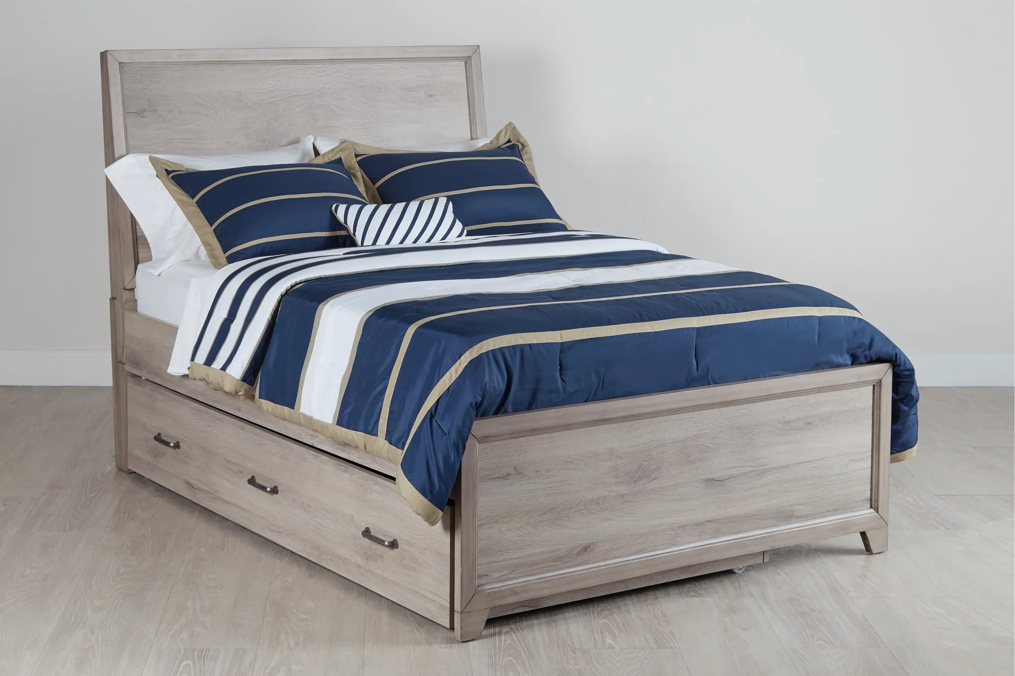 Rivercreek Gray Wood Panel Trundle Bed