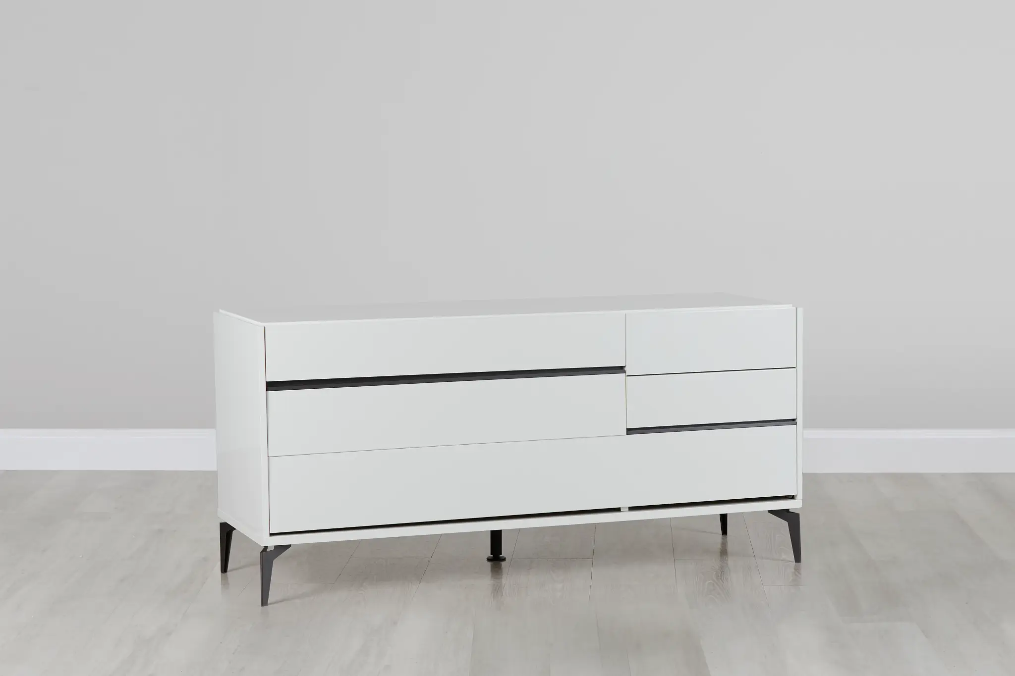 Oslo White Dresser Oslo White Dresser