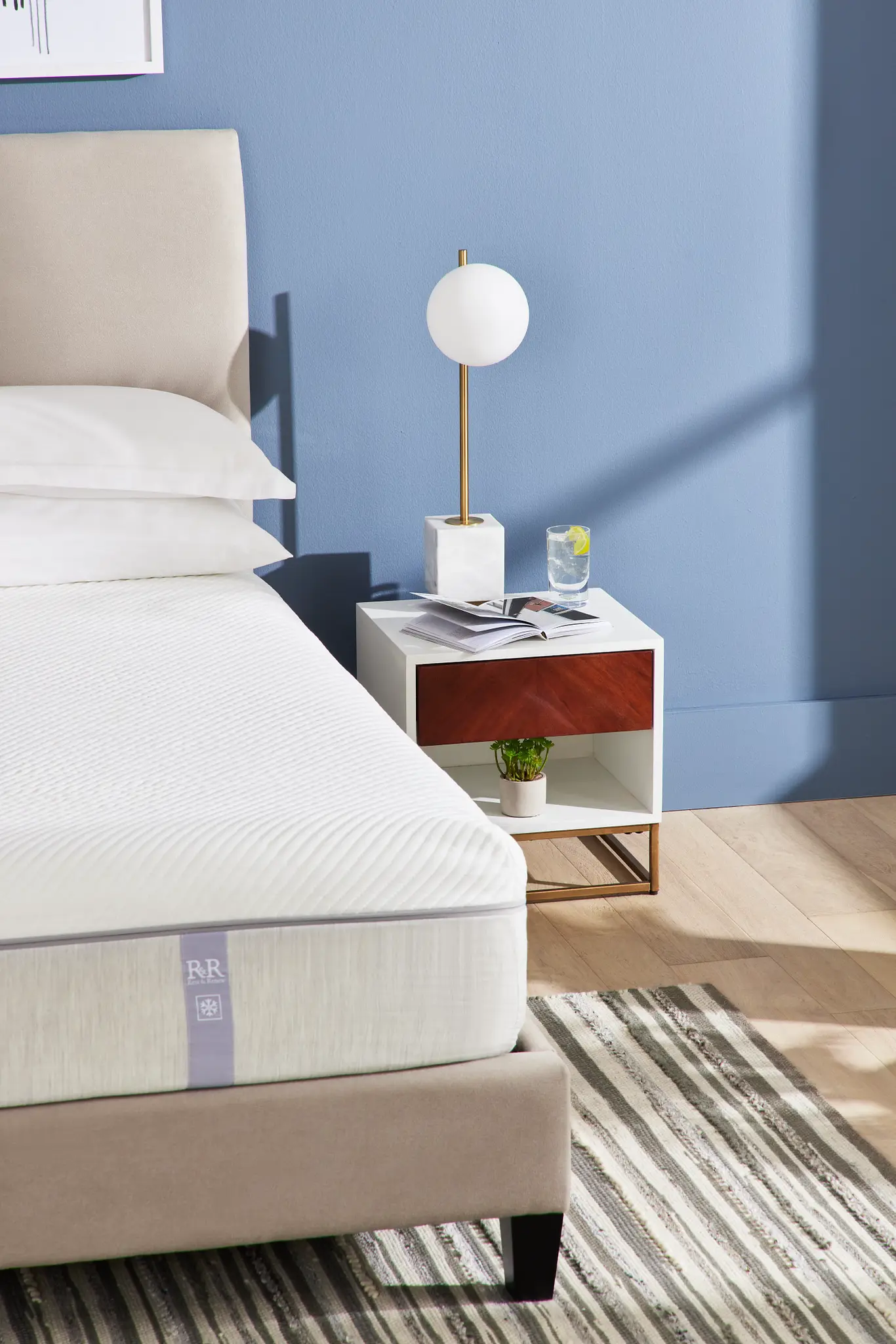 Abby Two-tone Accent Table Abby Two-tone Accent Table