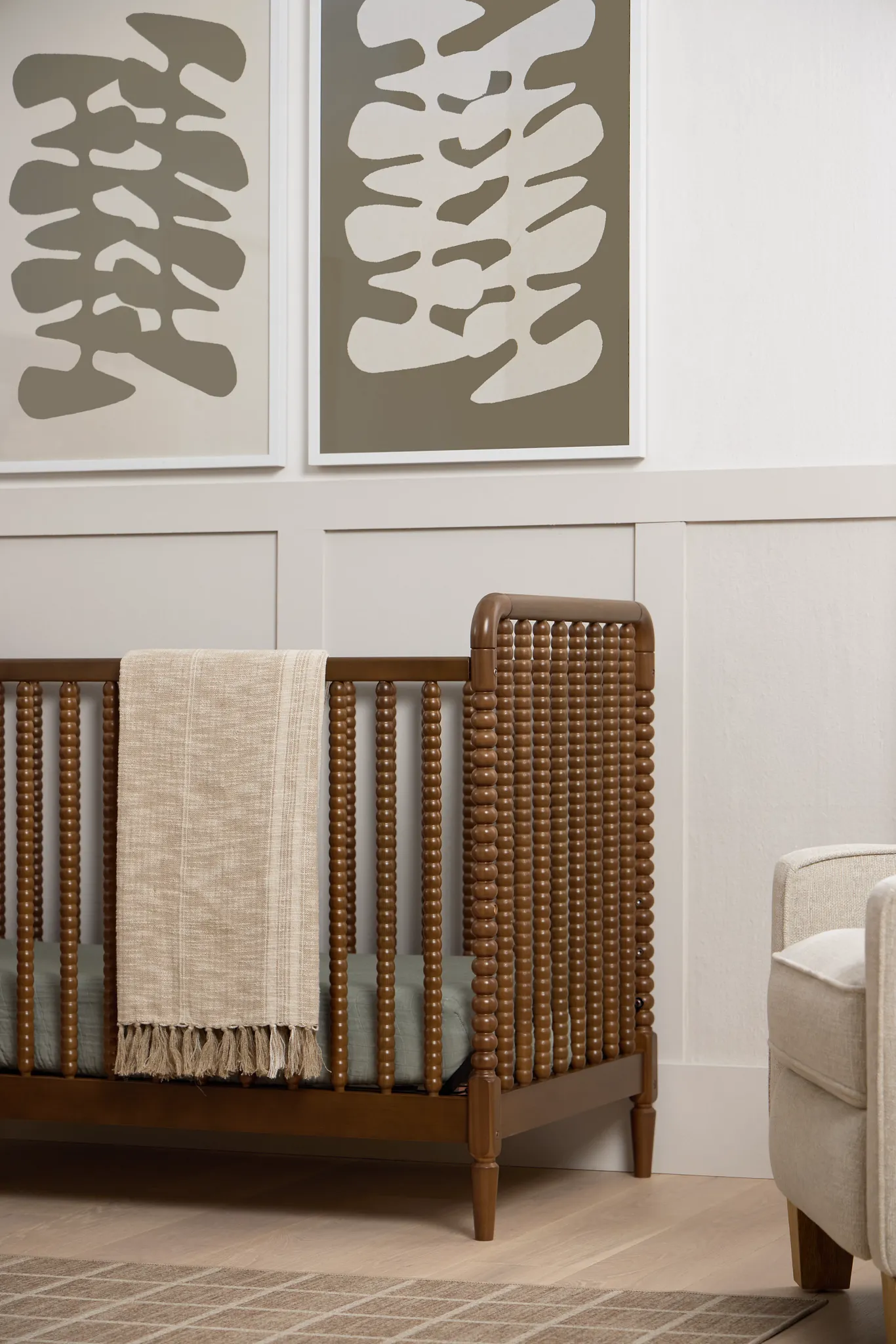 Lola Mid Tone 3-in-1 Crib