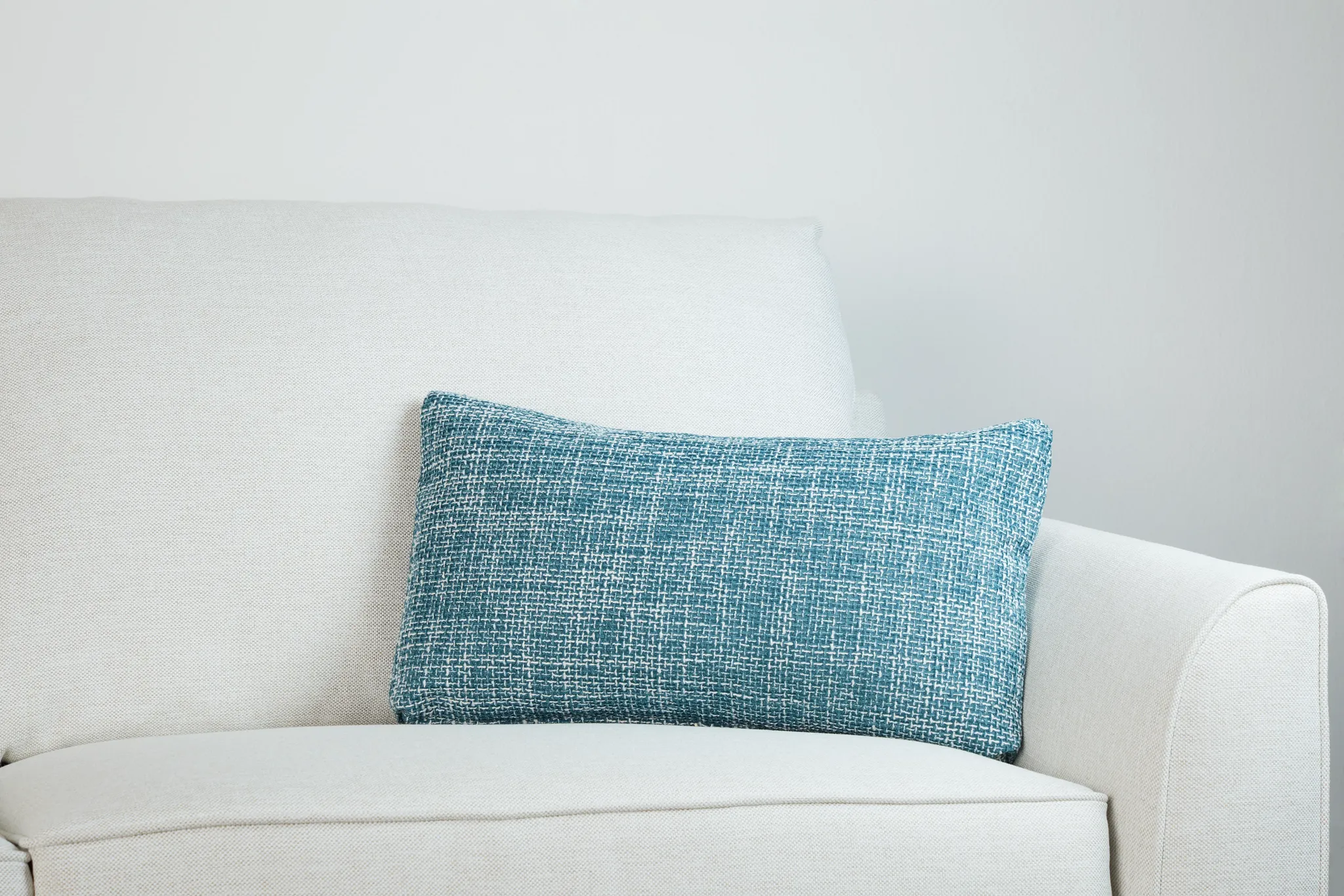 Sutt Teal Lumbar Accent Pillow