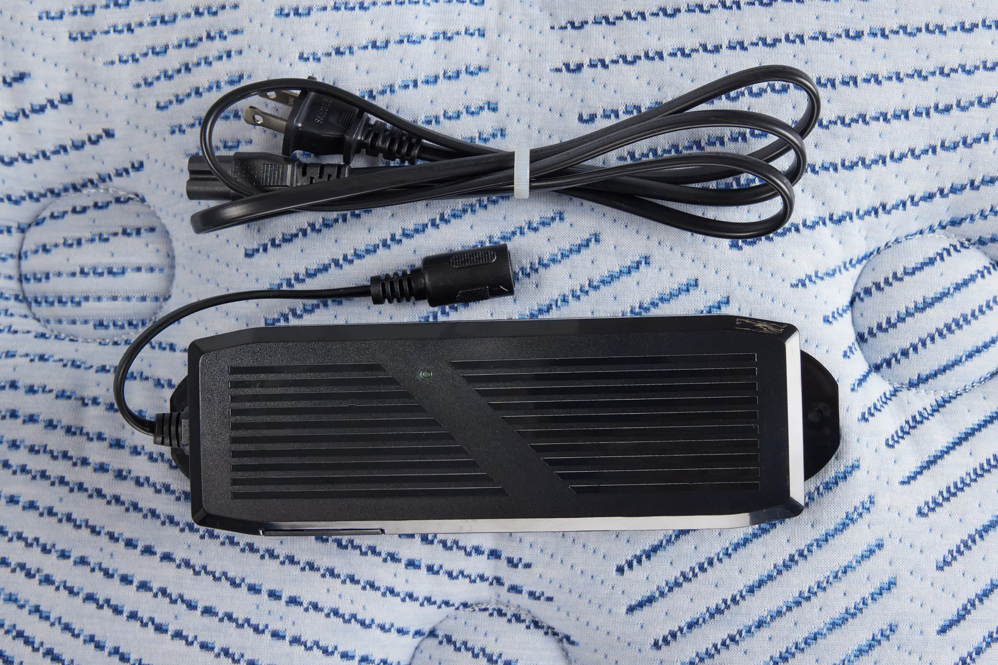 Serta Perfect Sleeper Blue Lagoon Nights Plush Plus Adjustable Mattress Set Serta Perfect Sleeper Blue Lagoon Nights Plush Plus Adjustable Mattress Set