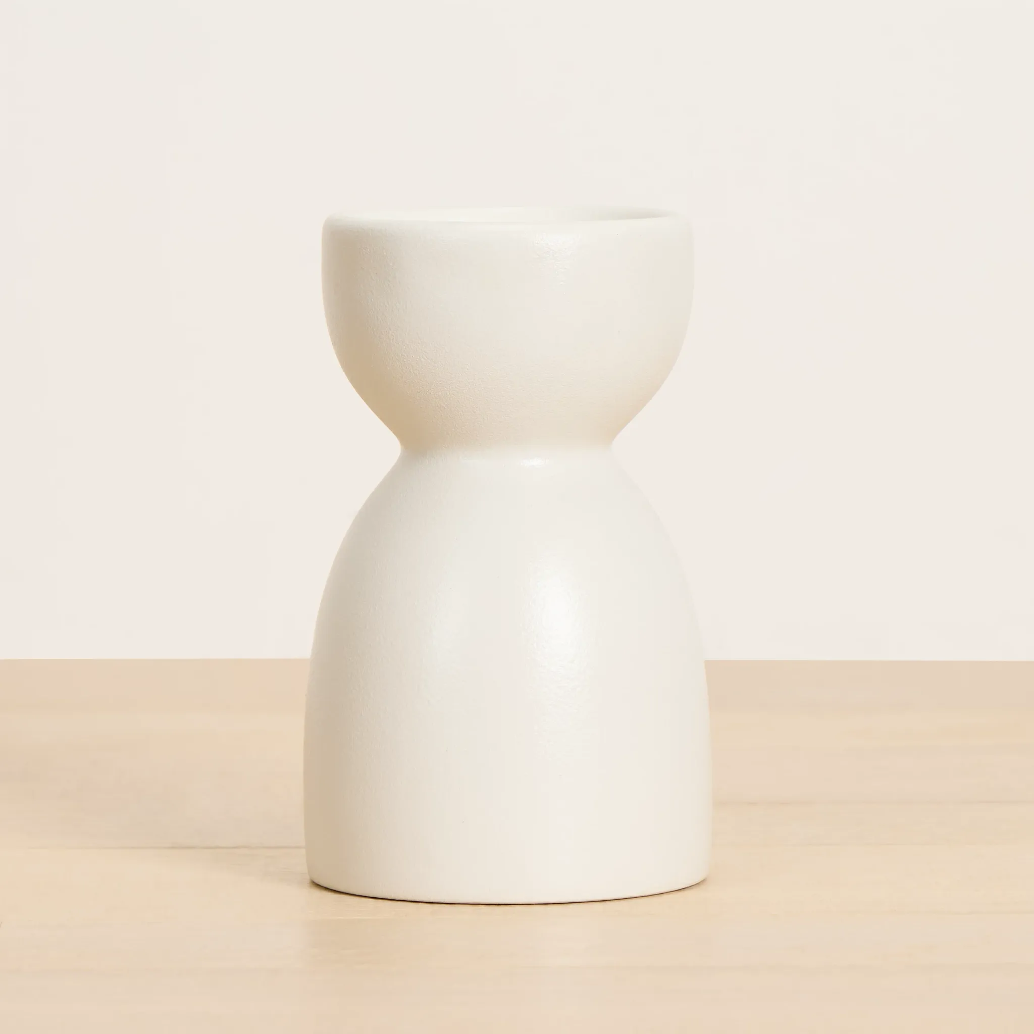 Olea White Small Candle Holder