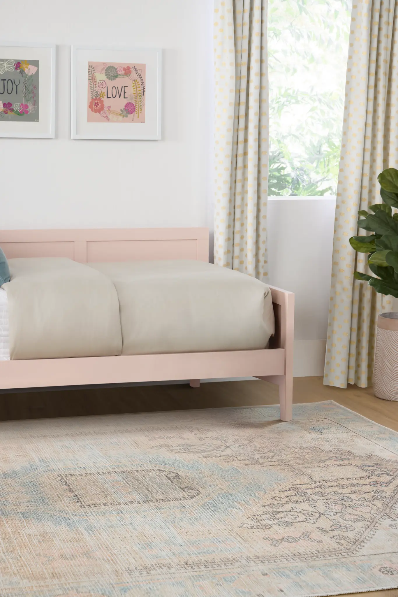 Charleston Pink Daybed Charleston Pink Daybed