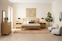 Williamsburg Light Tone Platform Bed
