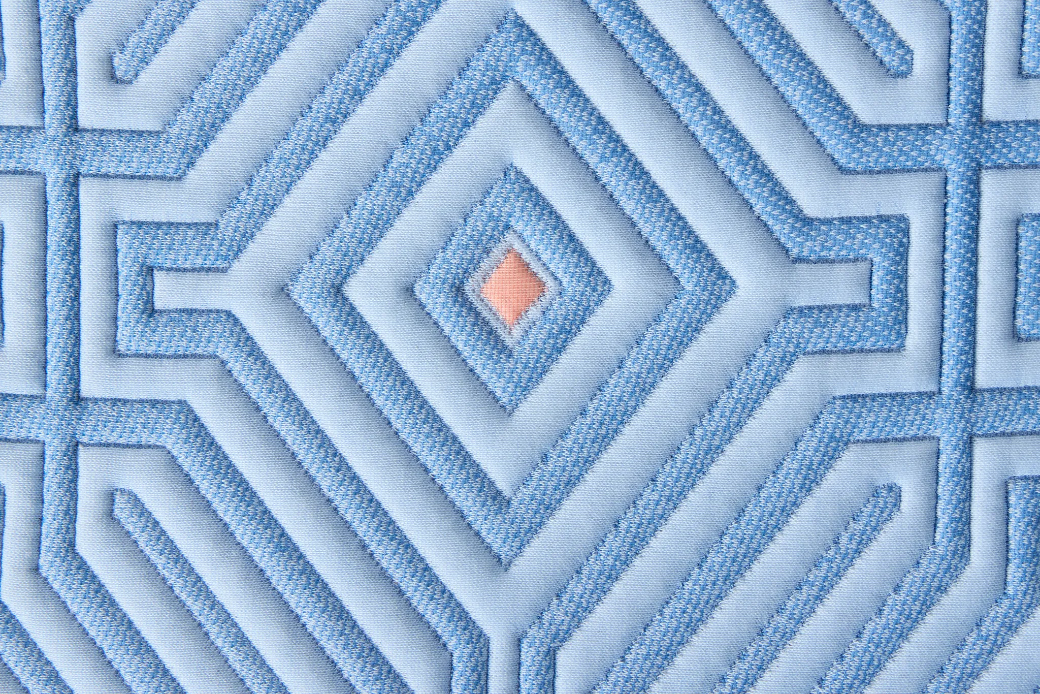 Stearns & Foster Lux Estate Elite Soft Hybrid 14" Soft Low-profile Mattress Set