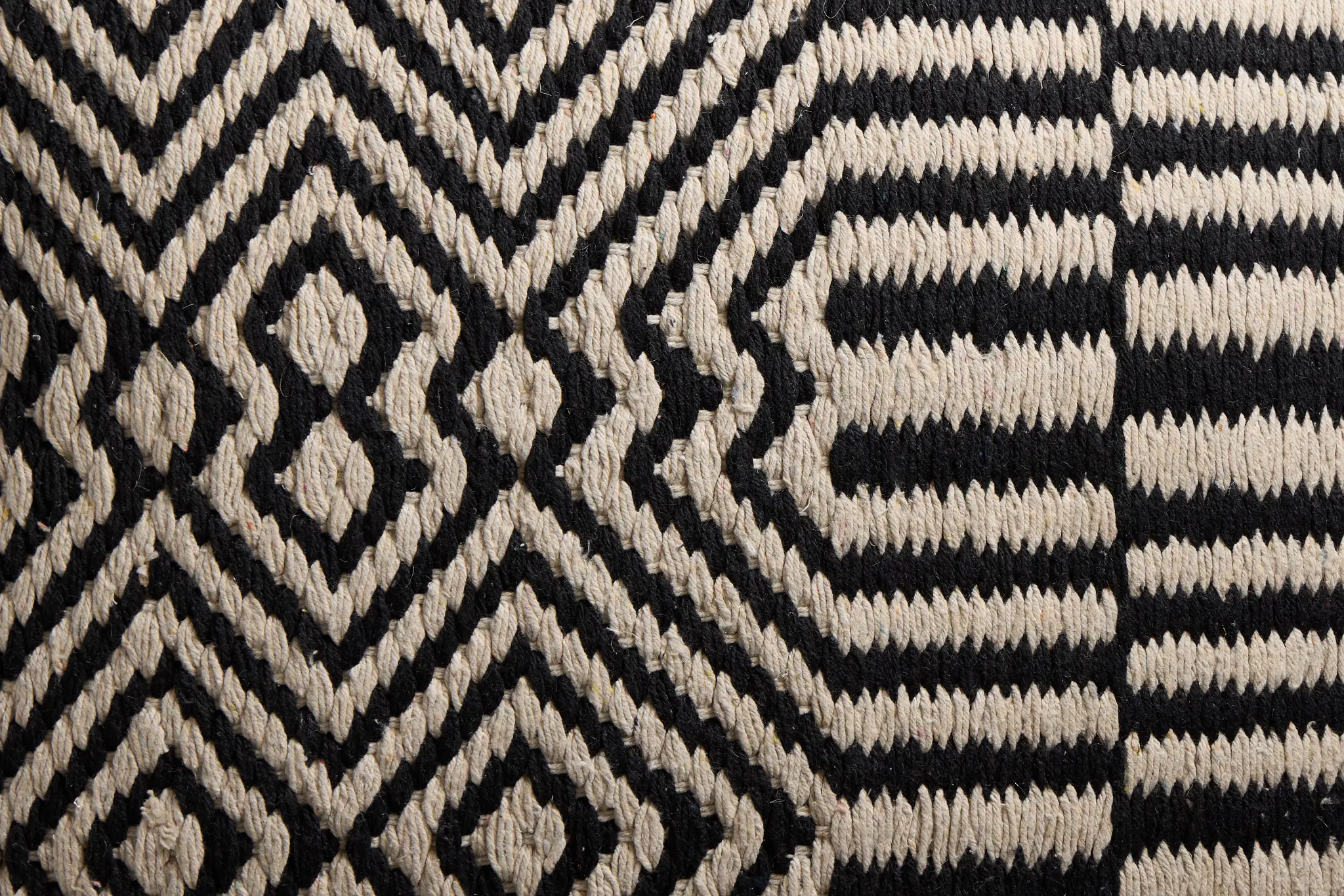 Munix Black Accent Pillow Munix Black Accent Pillow
