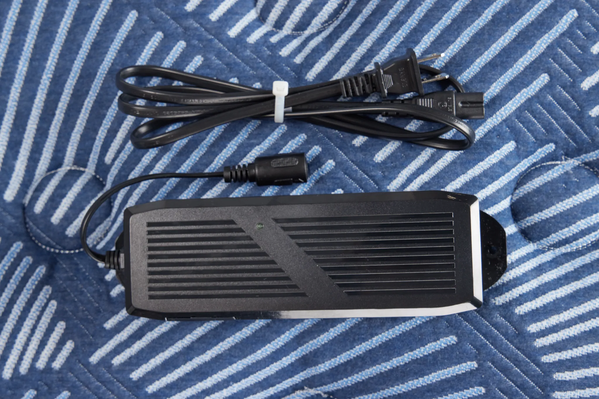 Serta Perfect Sleeper Cobalt Calm Plush Plus Adjustable Mattress Set