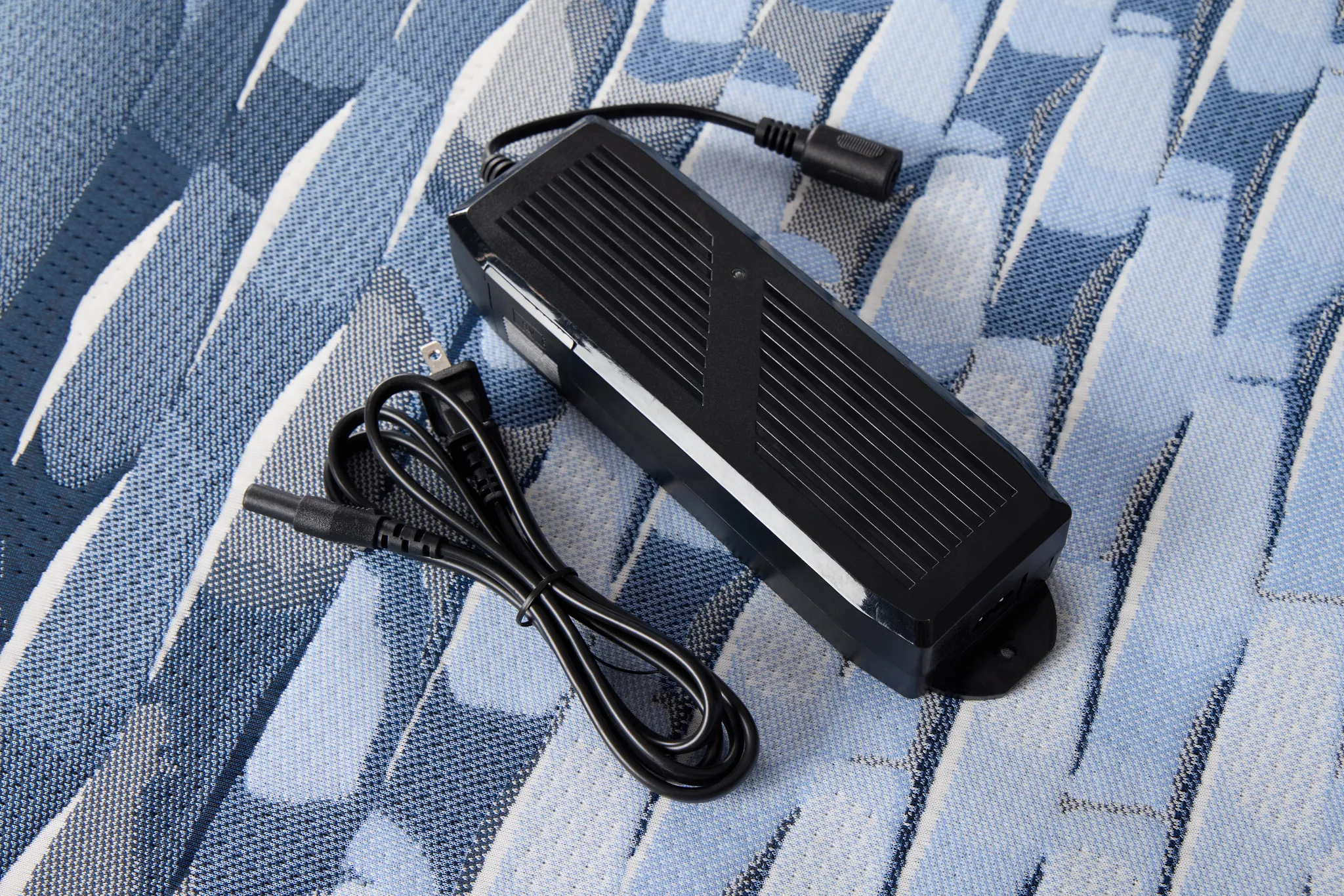 Serta Icomfort Aveda Plush Plus Adjustable Mattress Set