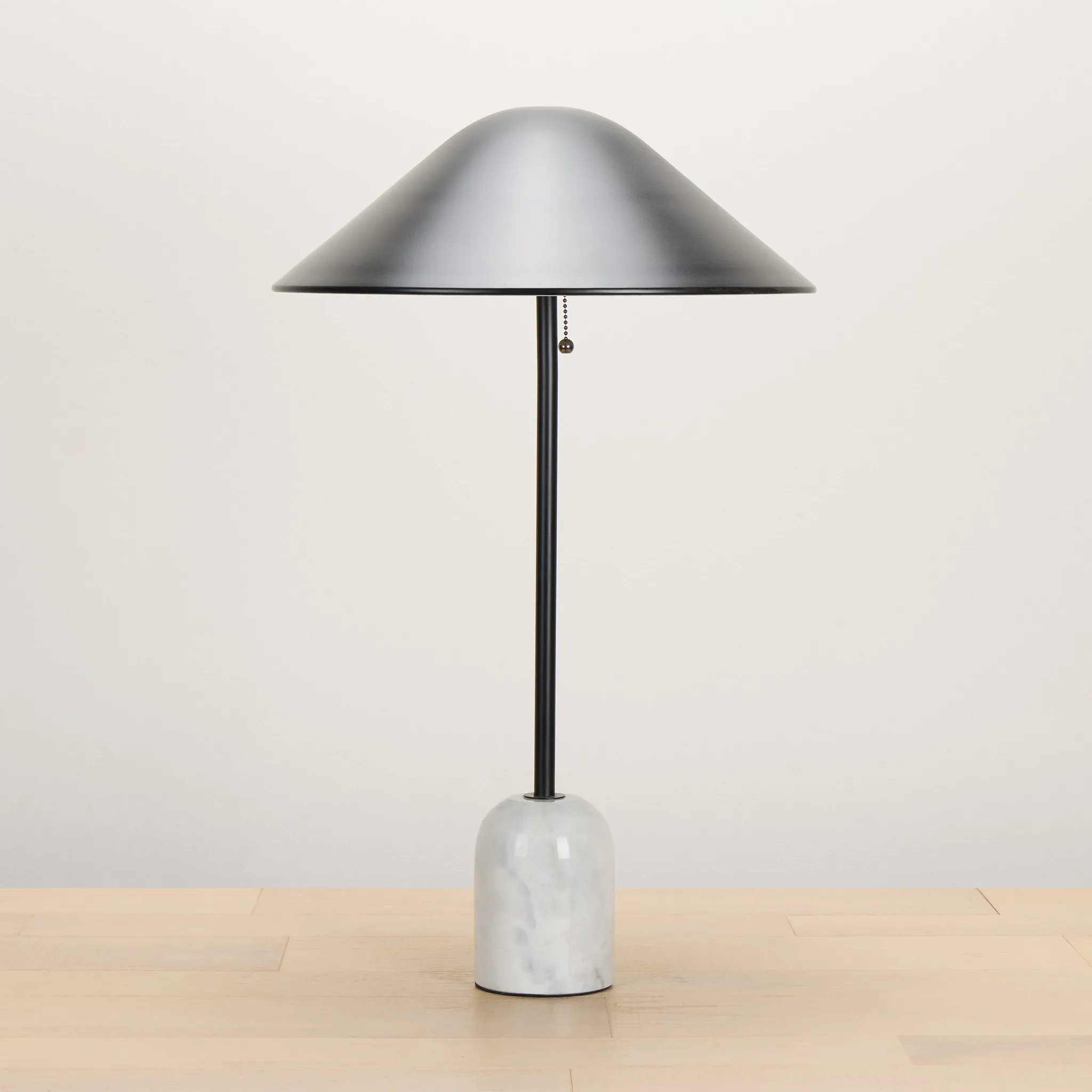 Cova Black Metal Table Lamp