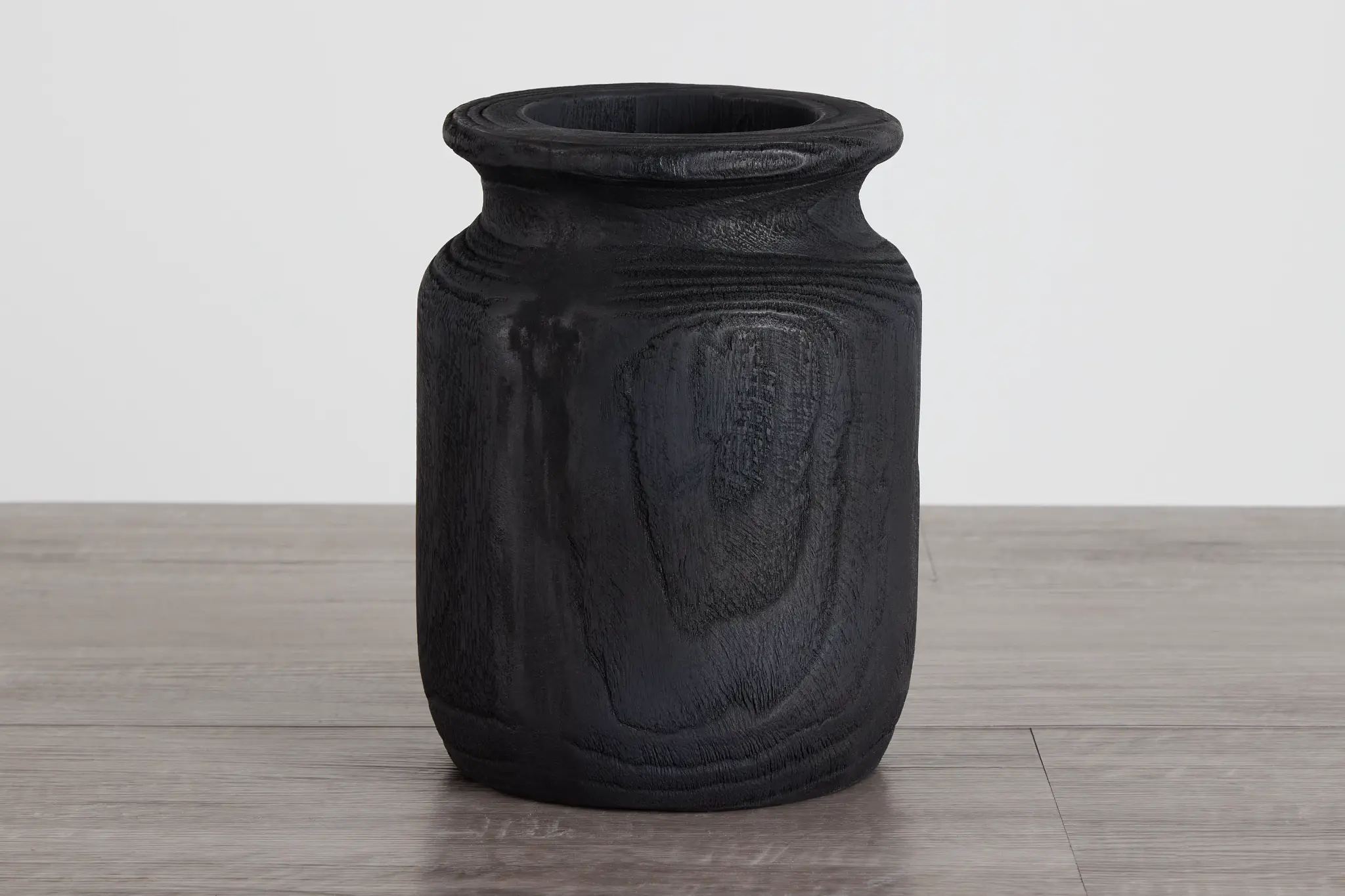 Elza Black 7" Vase Elza Black 7" Vase