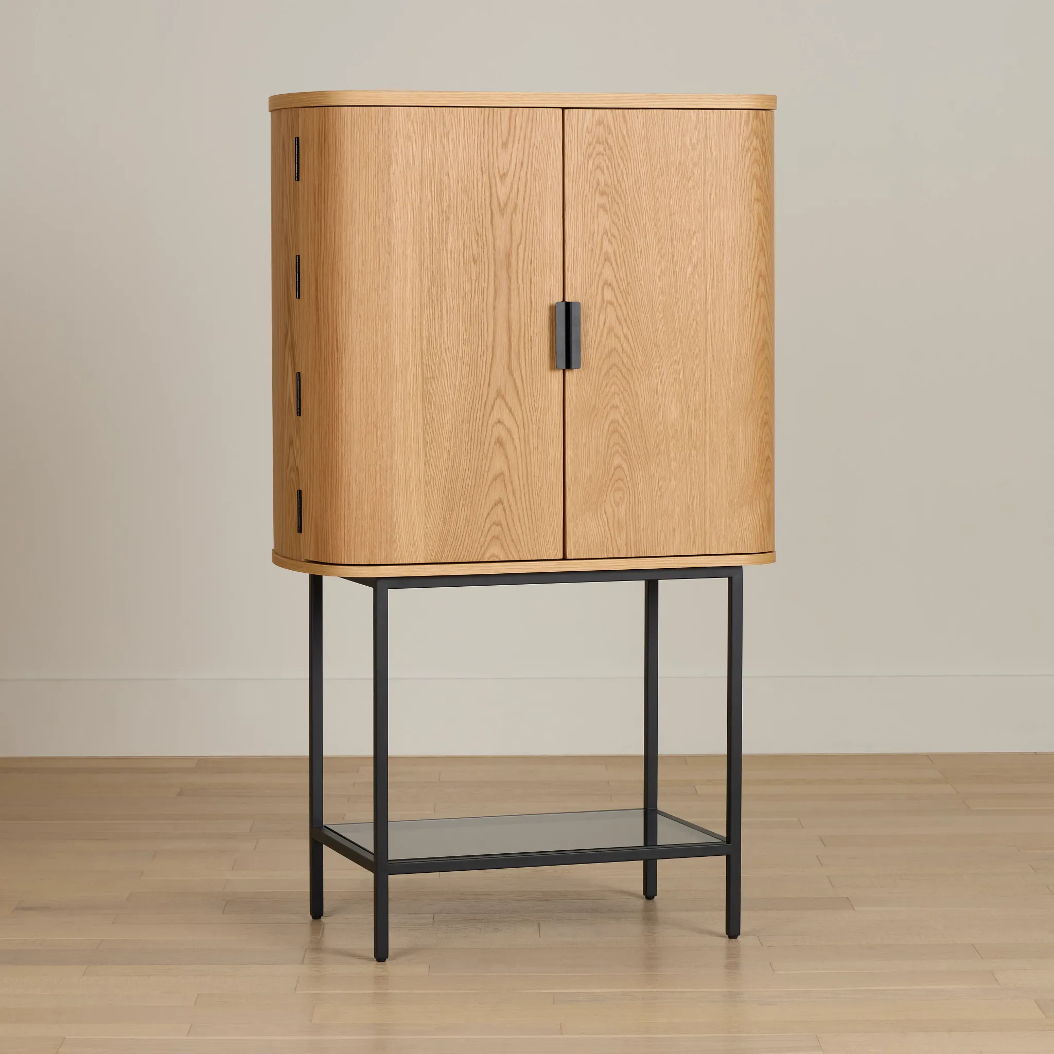 Kayden Light Tone Bar