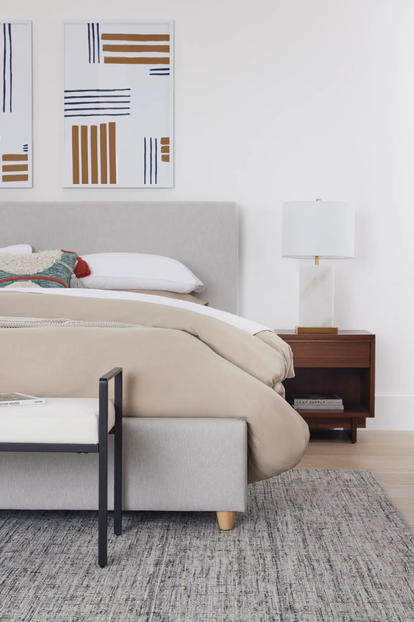 Chelsea Light Beige Uph Platform Bed Chelsea Light Beige Uph Platform Bed