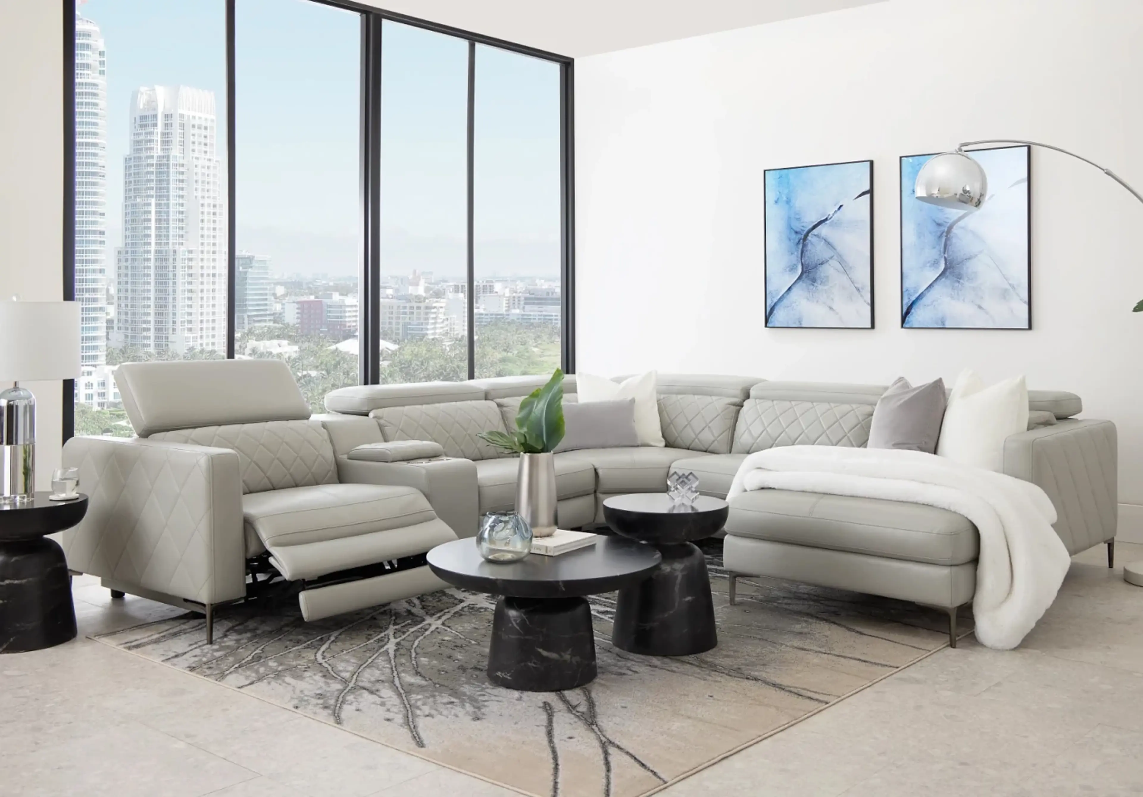 Ava Sectional