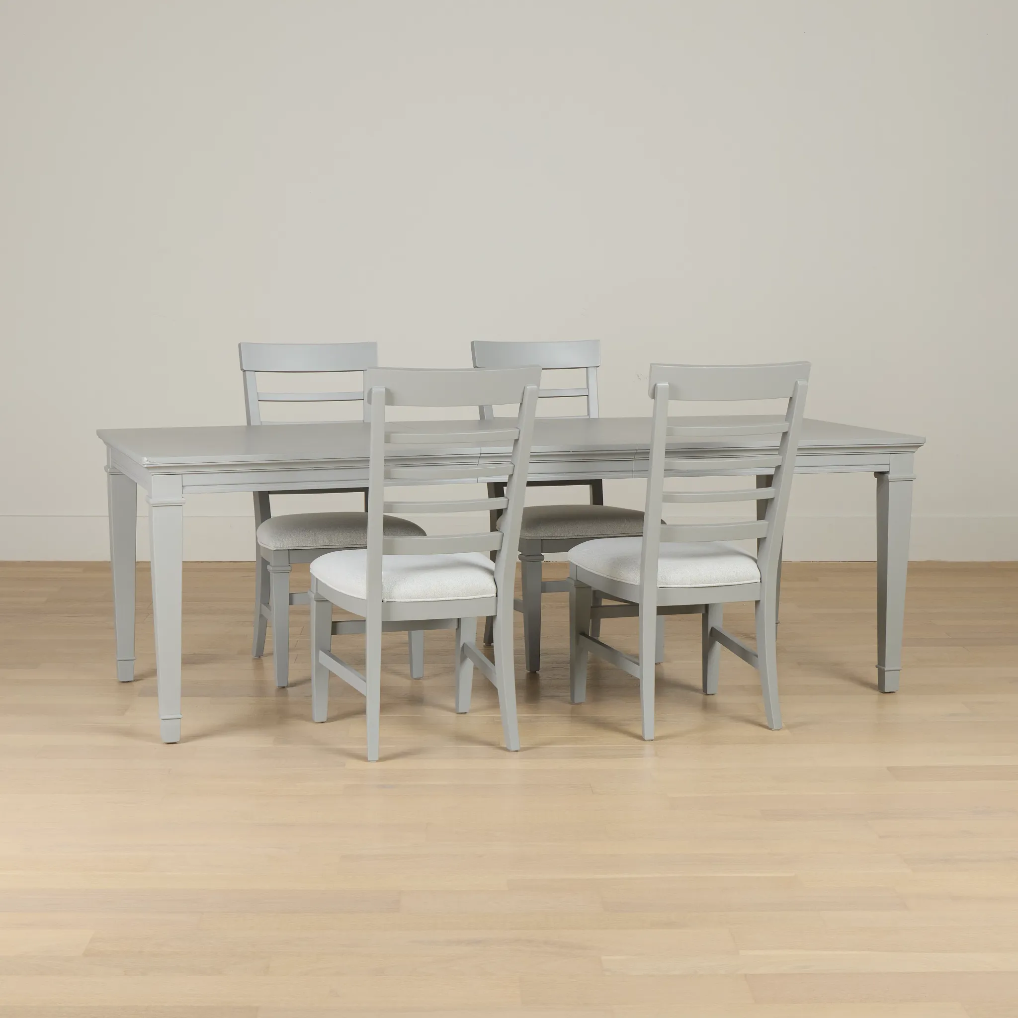 Cape Cod Gray Rect Table & 4 Upholstered Chairs