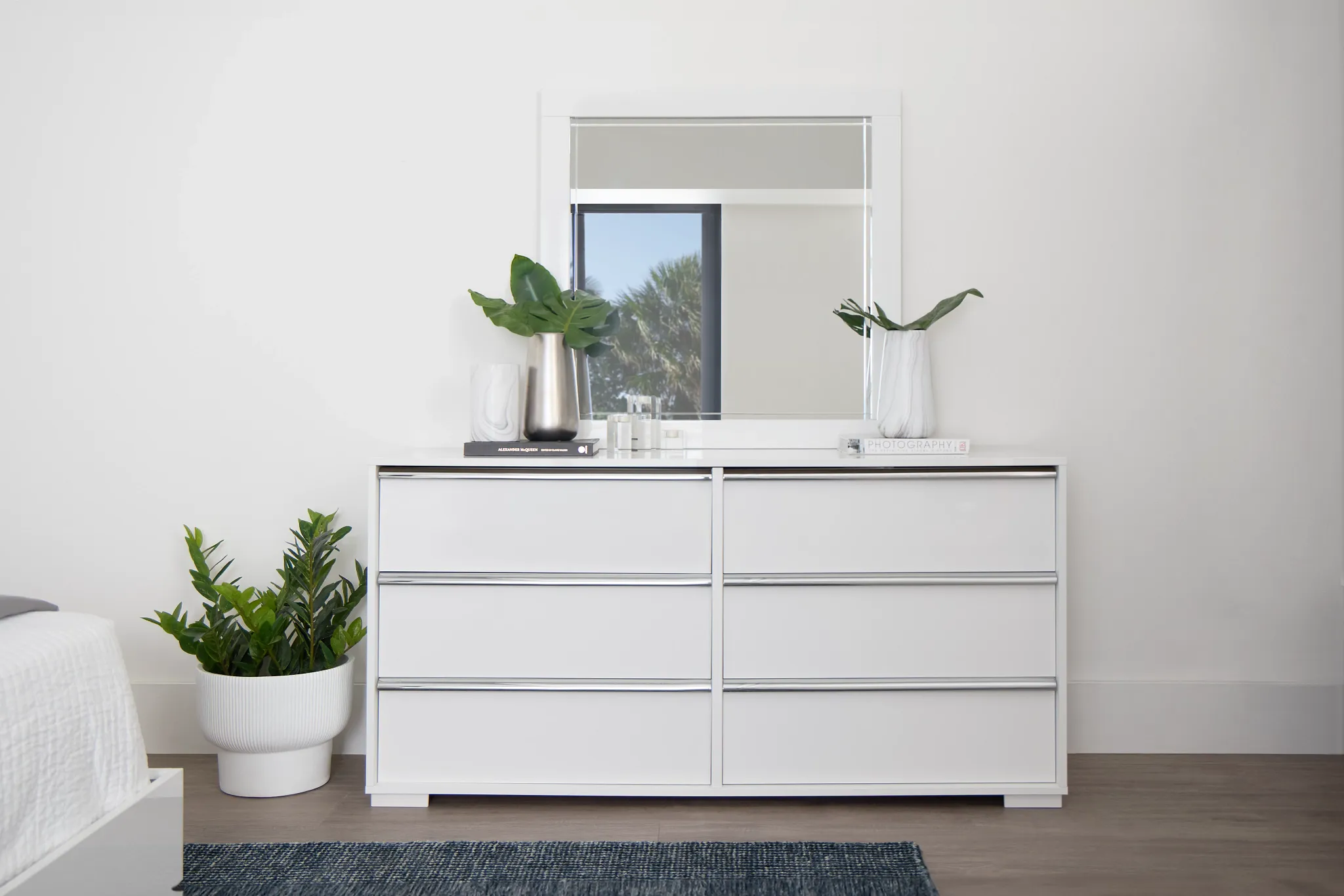 Doral White Dresser & Mirror