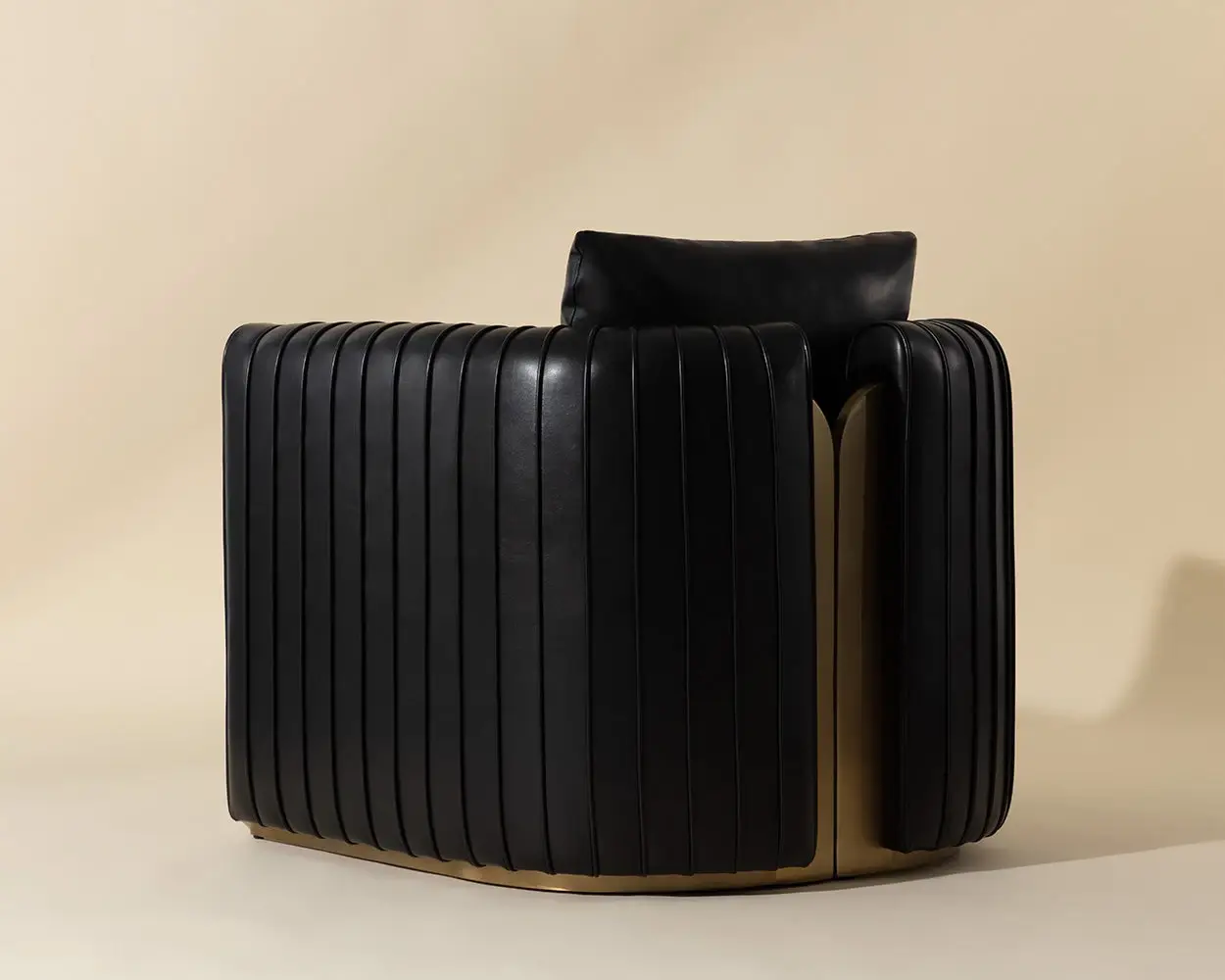 Abbey Black Lthr/vinyl Accent Chair Abbey Black Lthr/vinyl Accent Chair