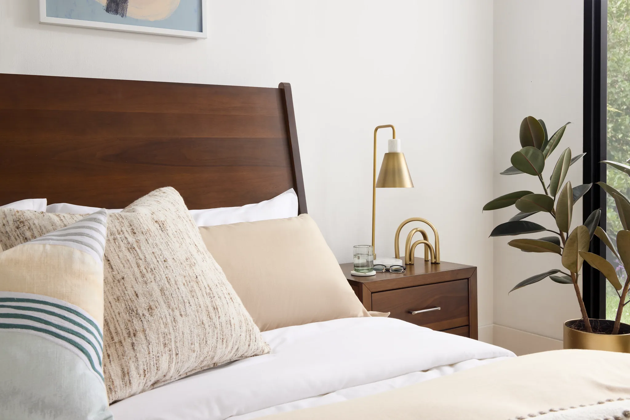 Palmdale Dark Tone Platform Bed
