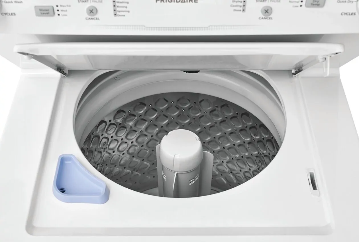 Frigidaire 7522 Series White Electric Laundry Center