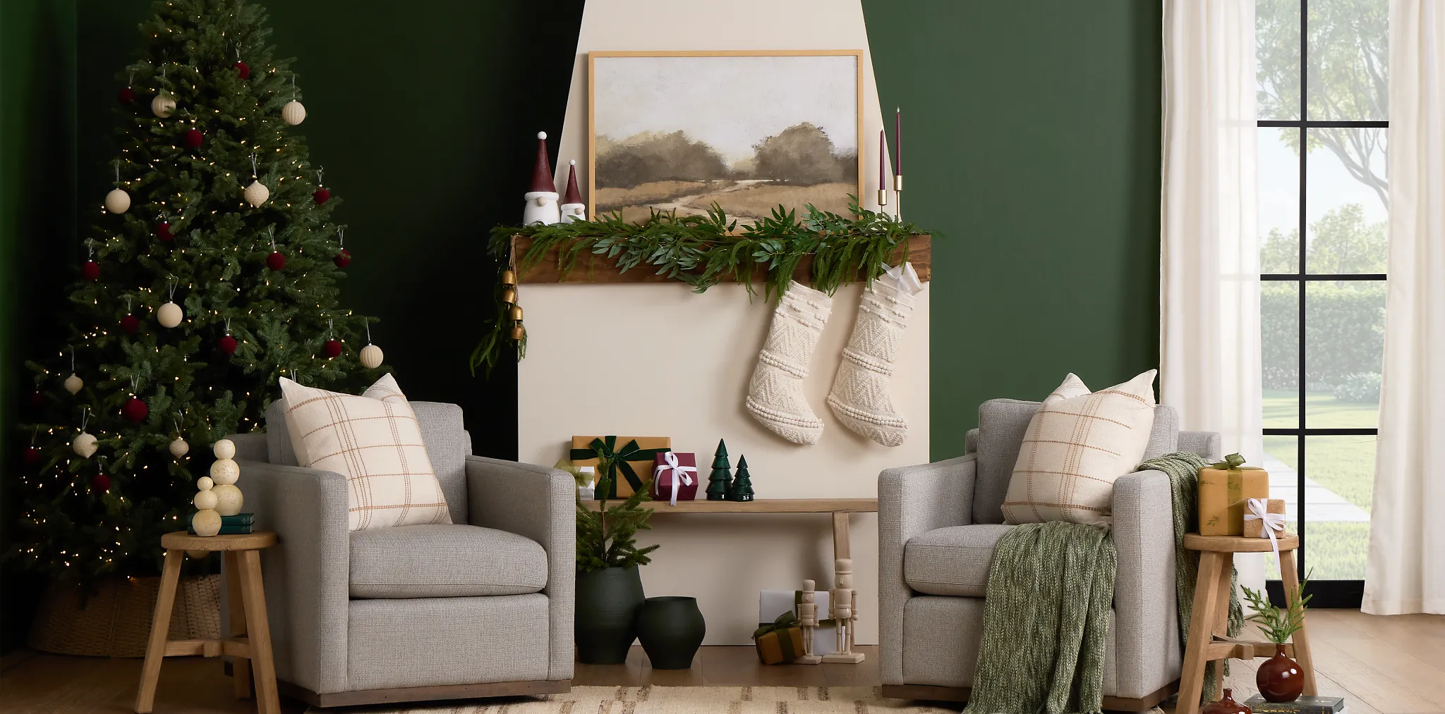 The Entertainer’s Checklist: Must-Have Furniture & Accessories for Holiday Hosting