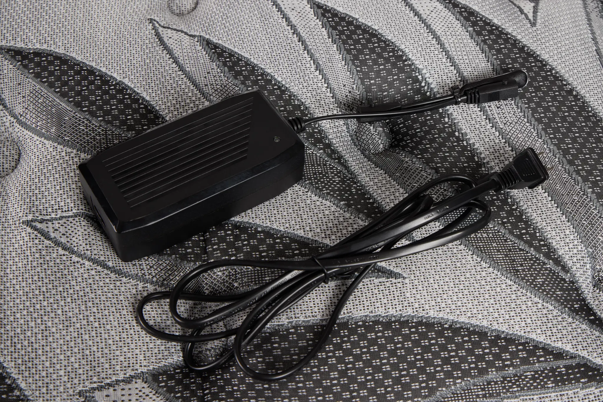 Sealy Posturepedic Plus Exuberant Ii 15" Ultra Plsh Ergo Prosmart Adjustable Mattress Set Sealy Posturepedic Plus Exuberant Ii 15" Ultra Plsh Ergo Prosmart Adjustable Mattress Set