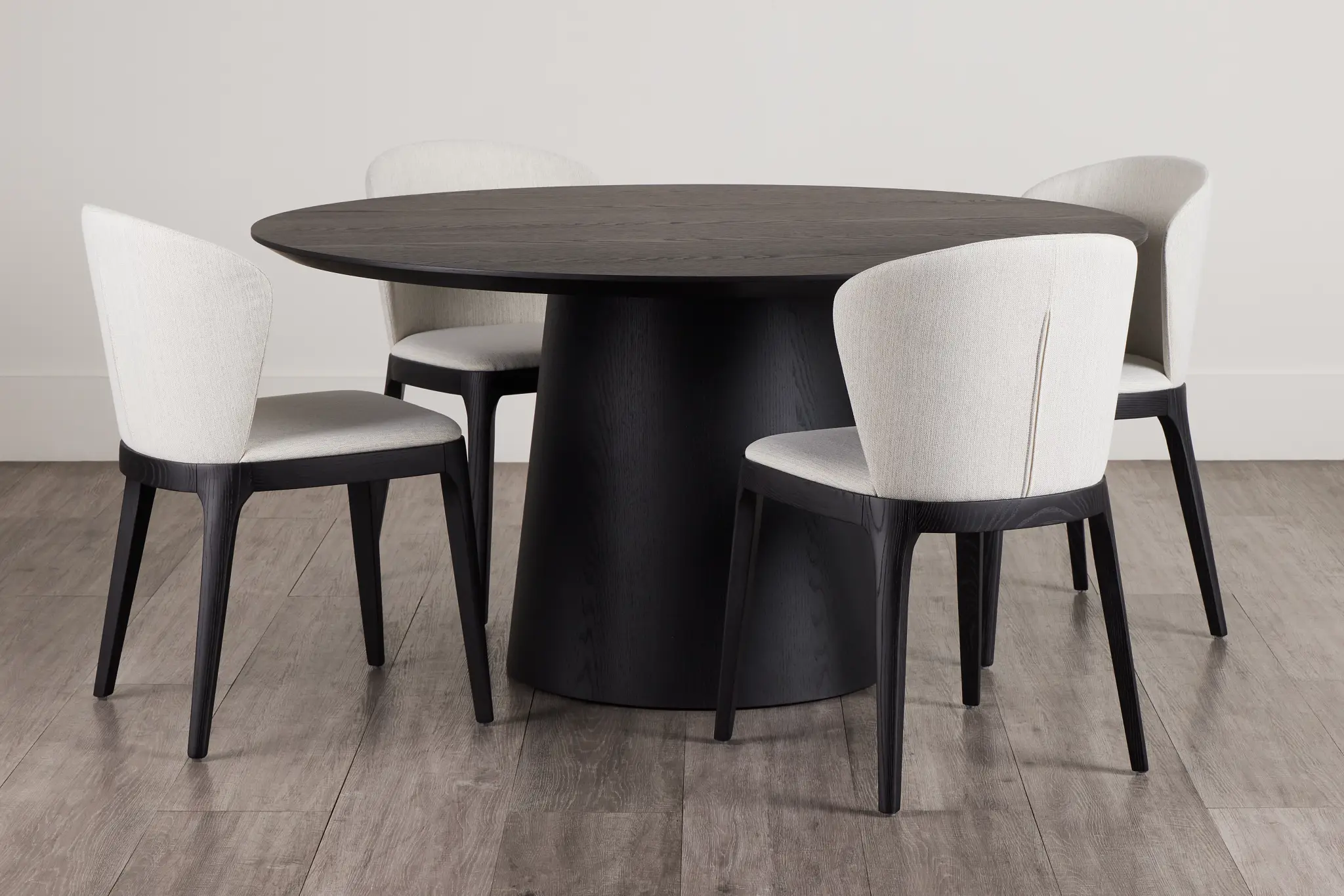 Nomad Black 59" Round Table & 4 Light Beige Chairs W/ Black Legs Nomad Black 59" Round Table & 4 Light Beige Chairs W/ Black Legs