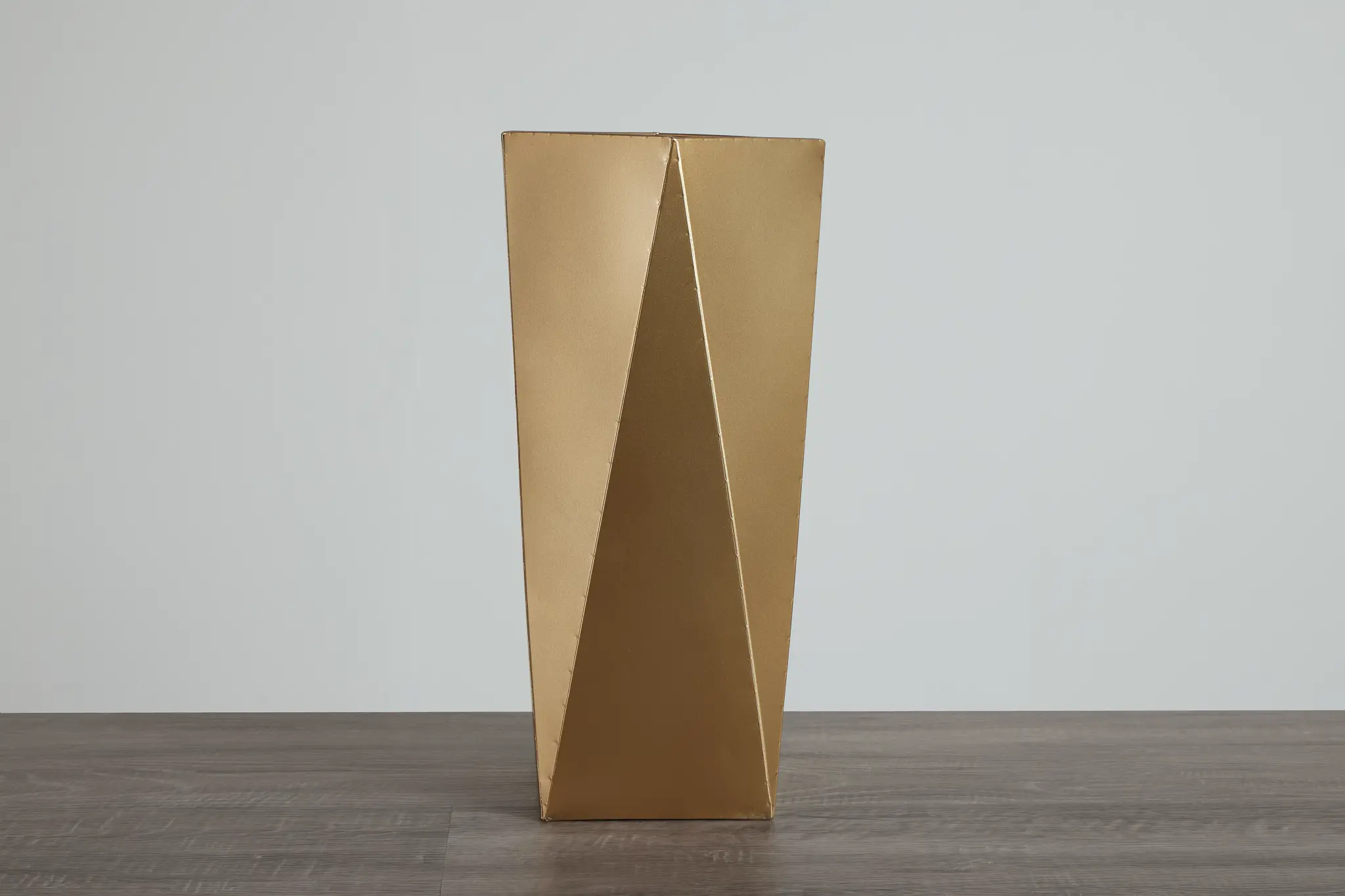 Raylan Gold Large Vase Raylan Gold Large Vase