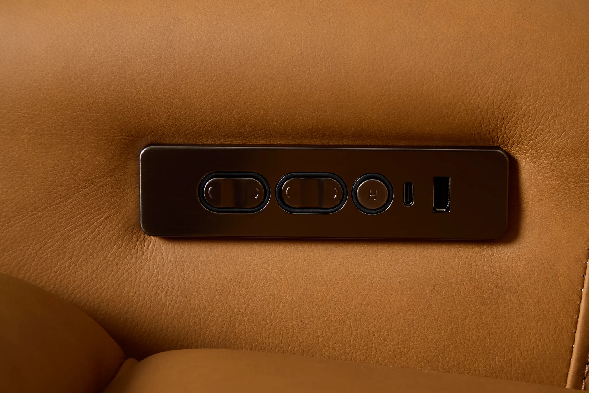 Summit Light Brown Lthr/vinyl Small Two-arm Power Reclining Sectional