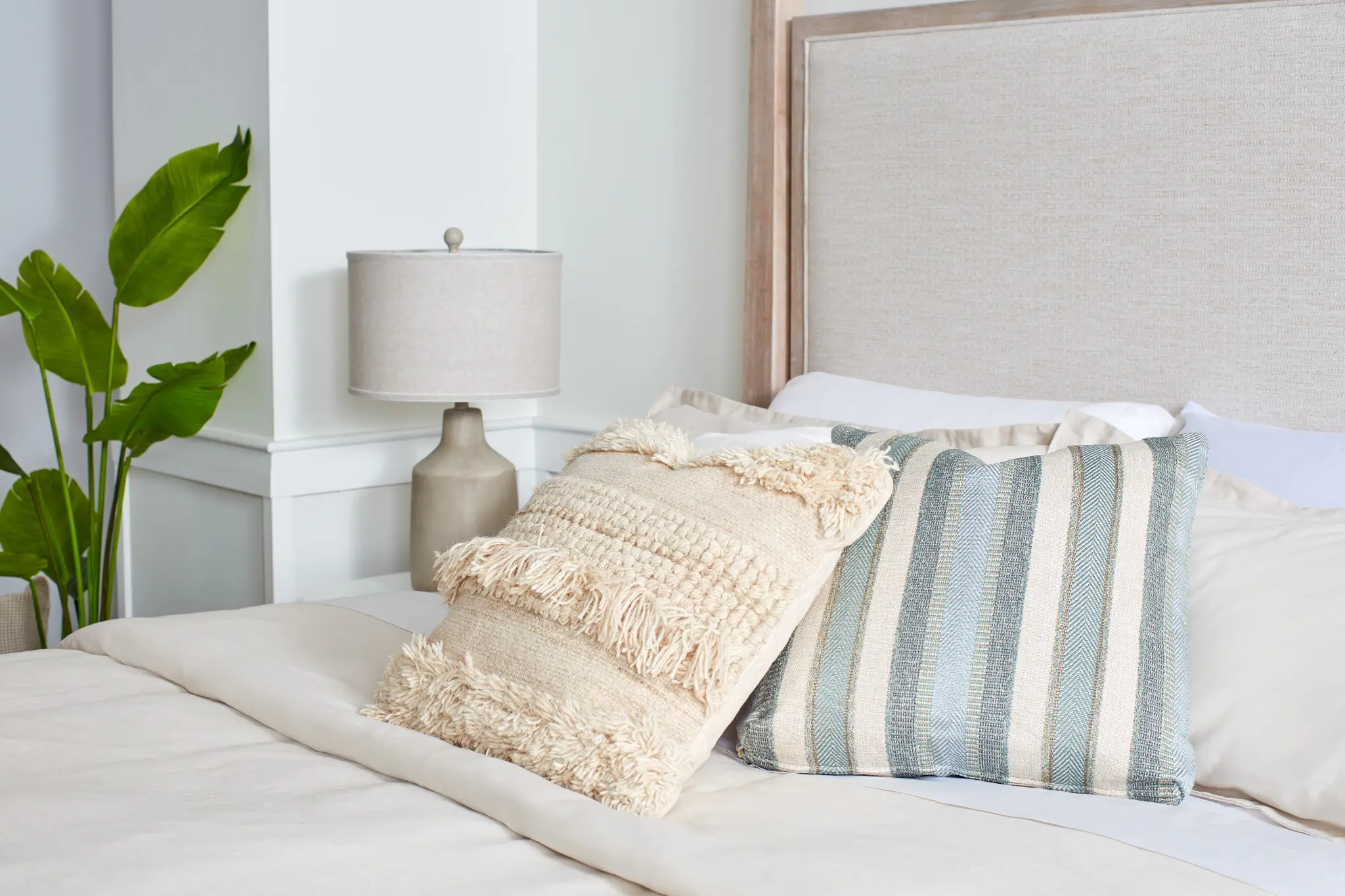 Dalton White Table Lamp Dalton White Table Lamp