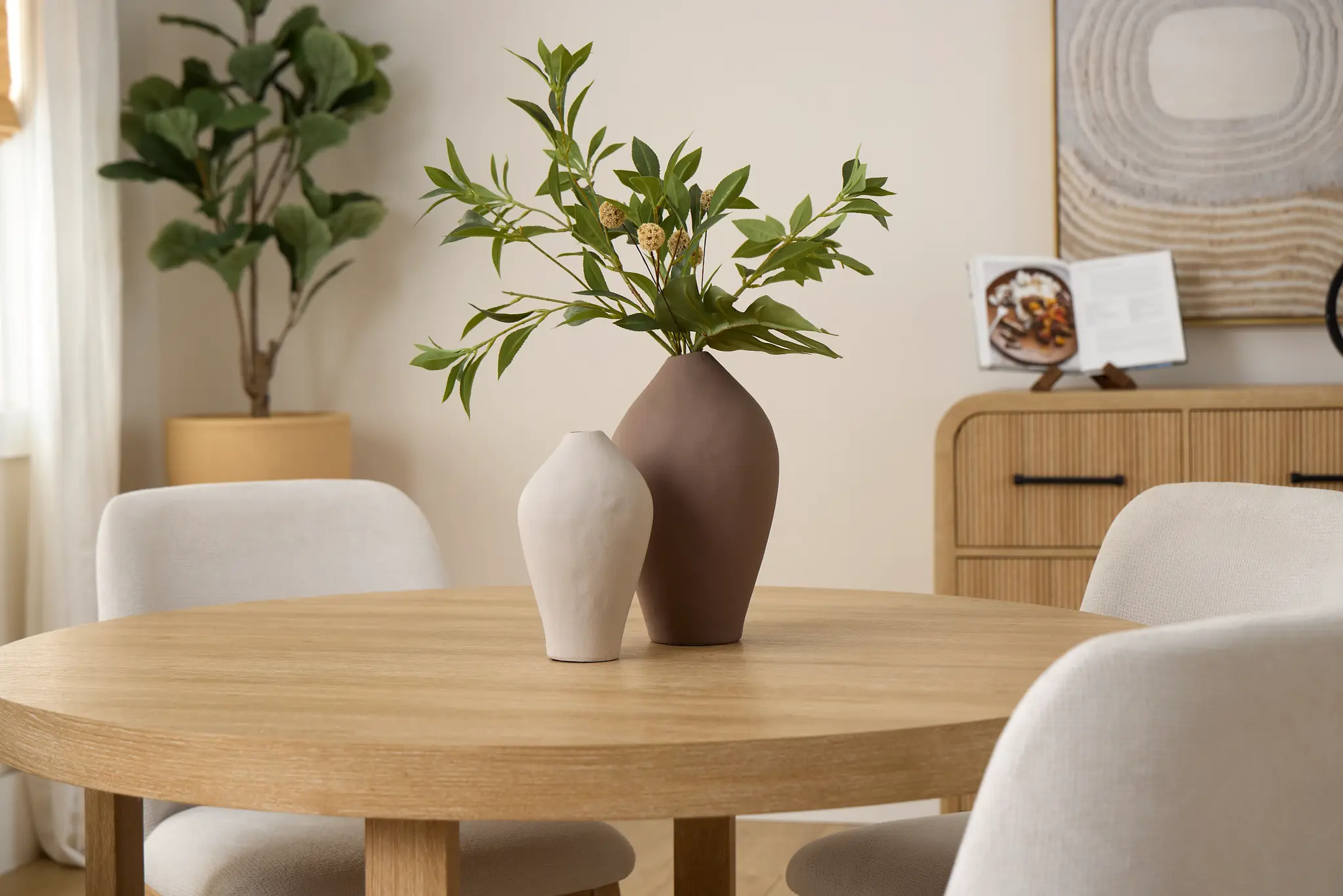 Lyndie Light Tone Round Table Lyndie Light Tone Round Table