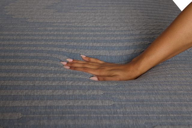 Kevin Charles By Sealy Hybrid 11.75" Medium Mattress