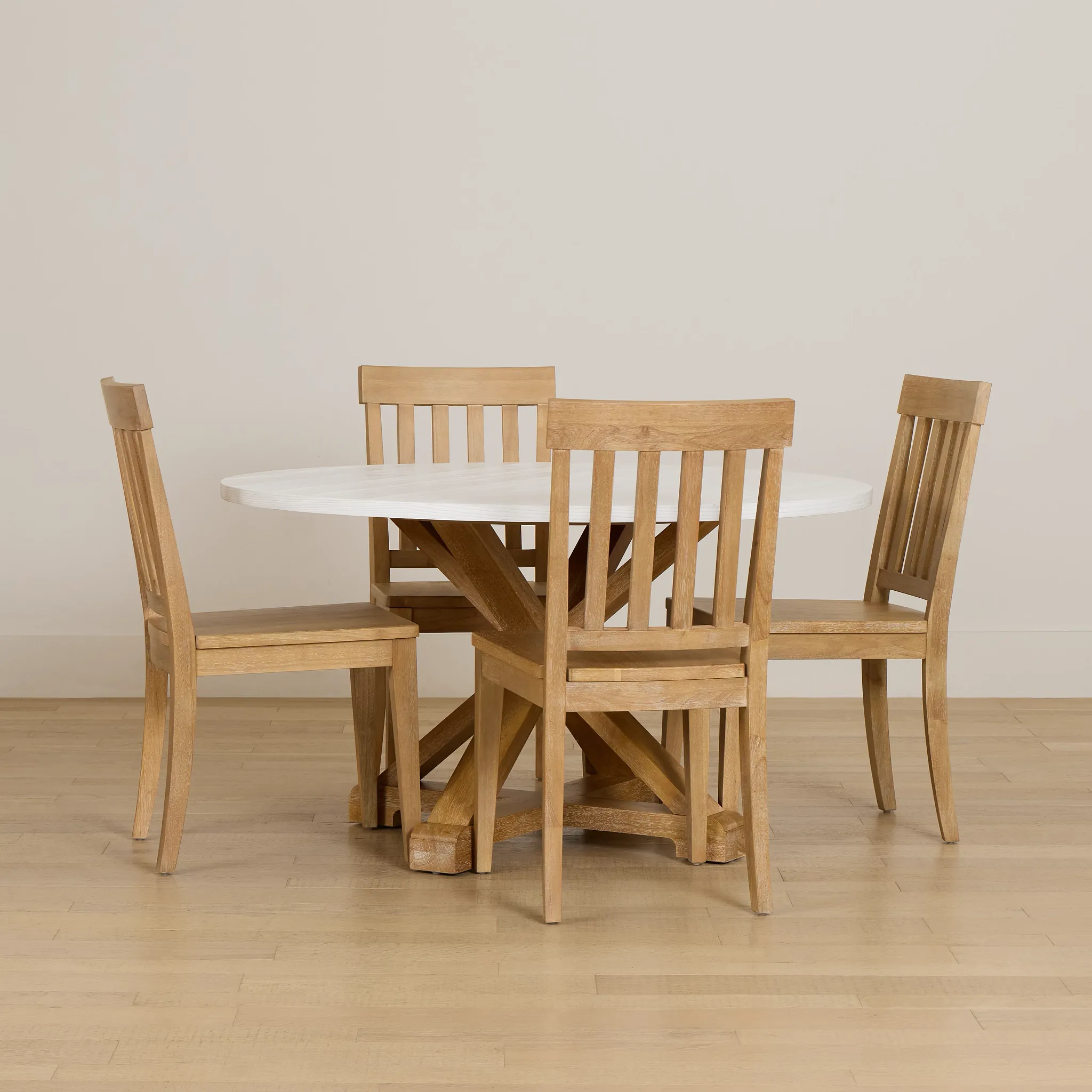 Nantucket Two-tone White Round Table & 4 Light Tone Chairs