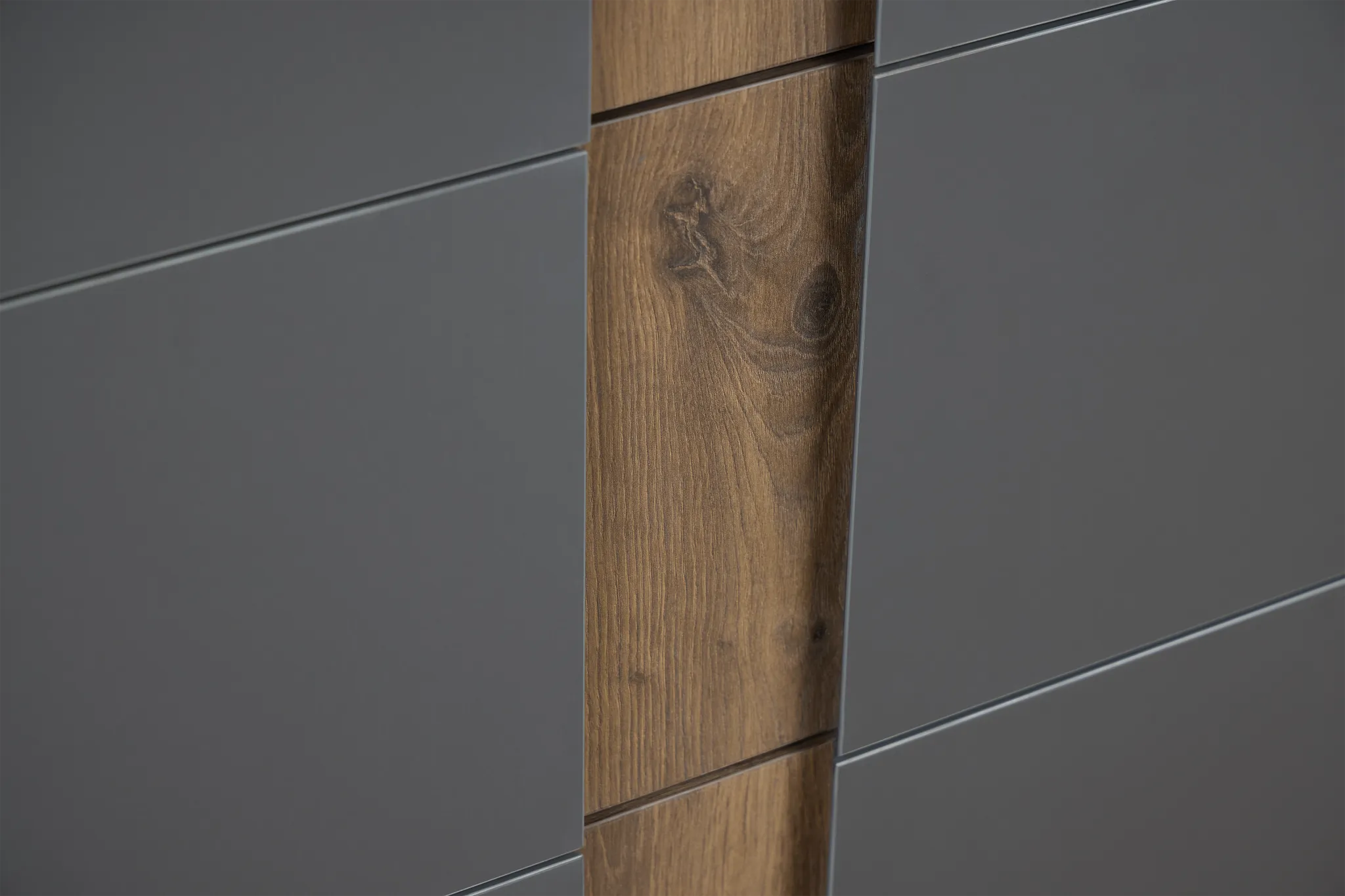 Brasilia Gray Drawer Chest