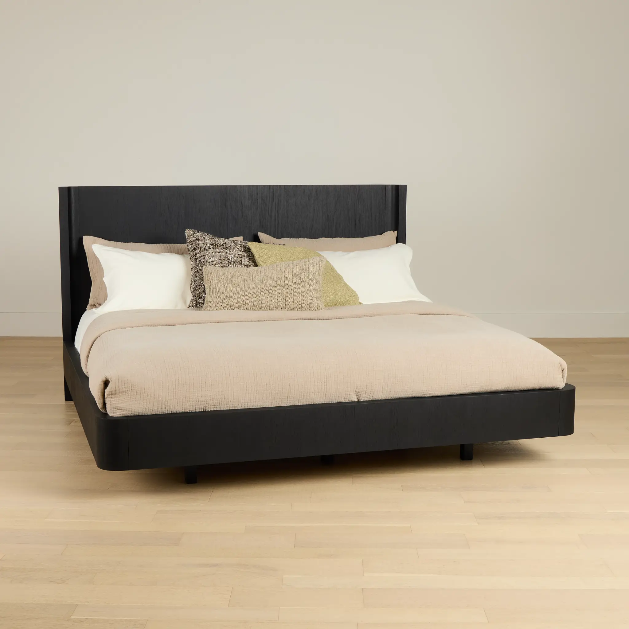 Nomad Black Shelter Bed Nomad Black Shelter Bed
