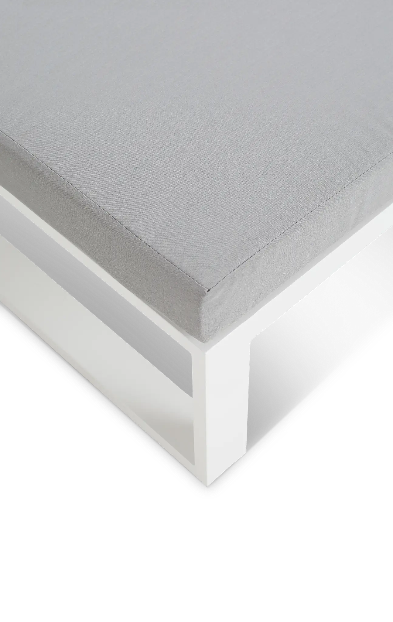 Lisbon2 Gray Aluminum Ottoman Lisbon2 Gray Aluminum Ottoman