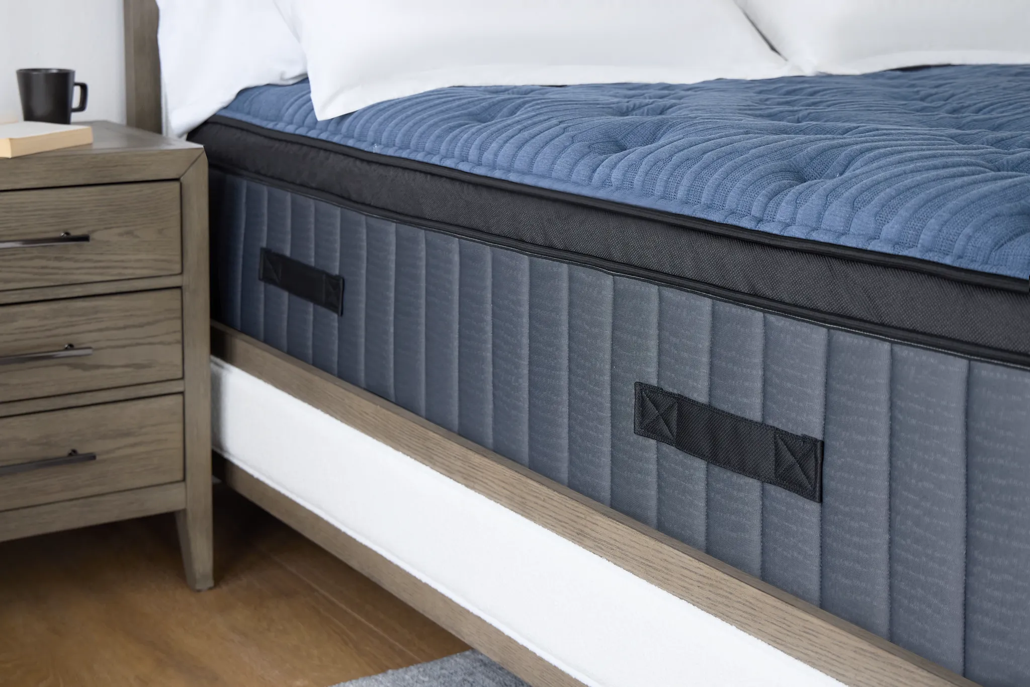 Kevin Charles By Sealy Reserve Lux 16" Ultra Plsh Euro Top Mattress